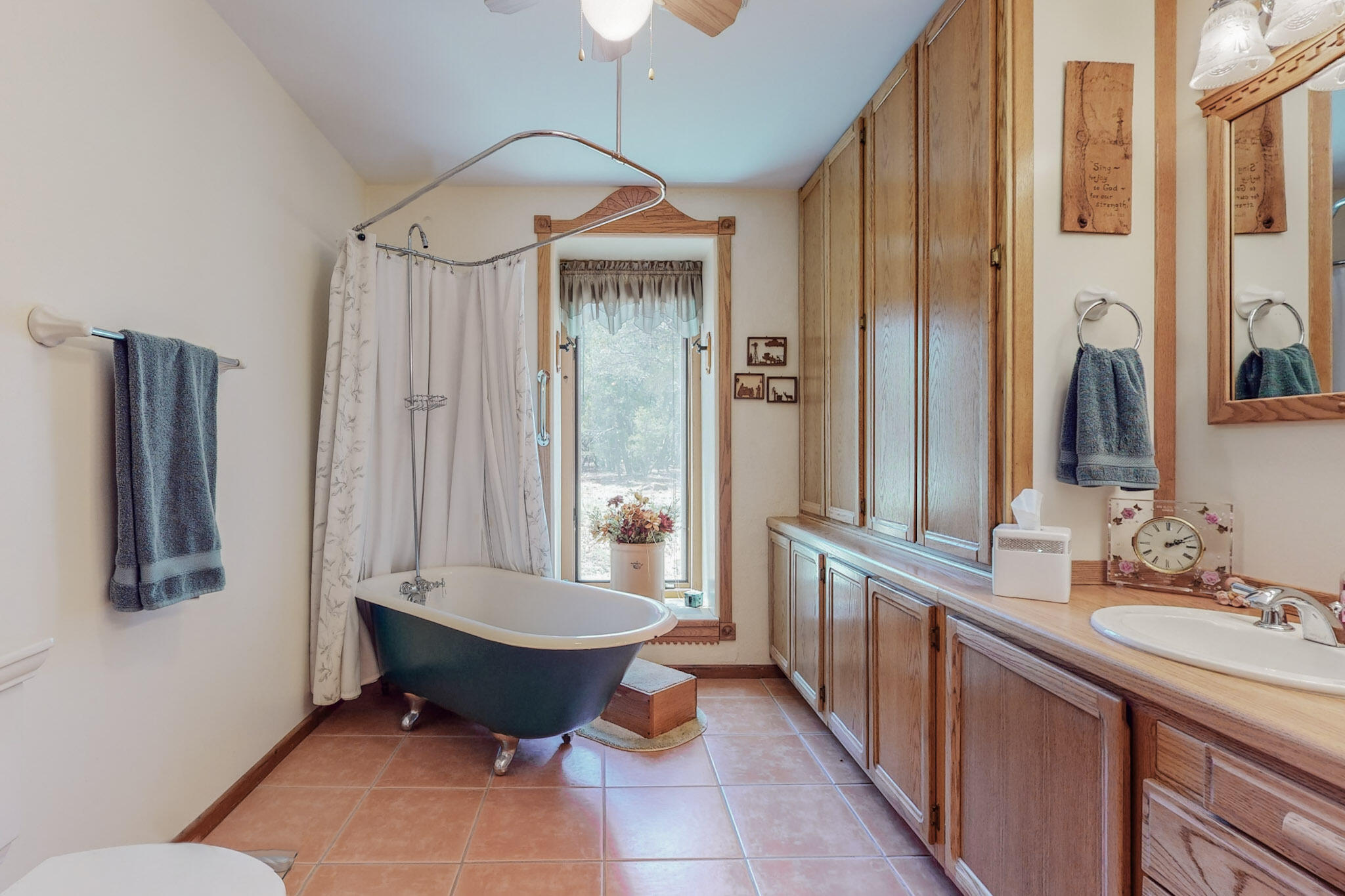 112 TEN PINES Road