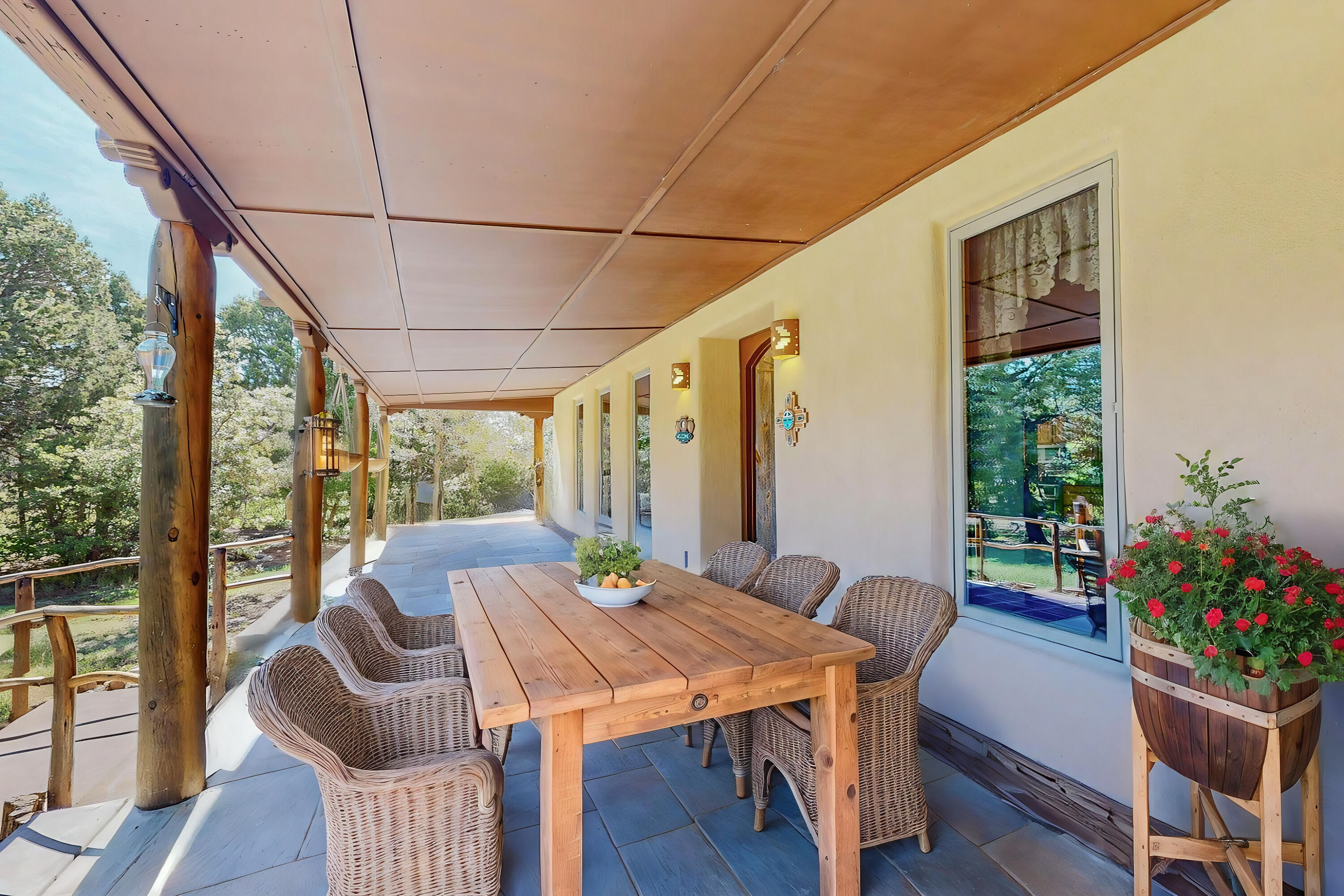 112 TEN PINES Road