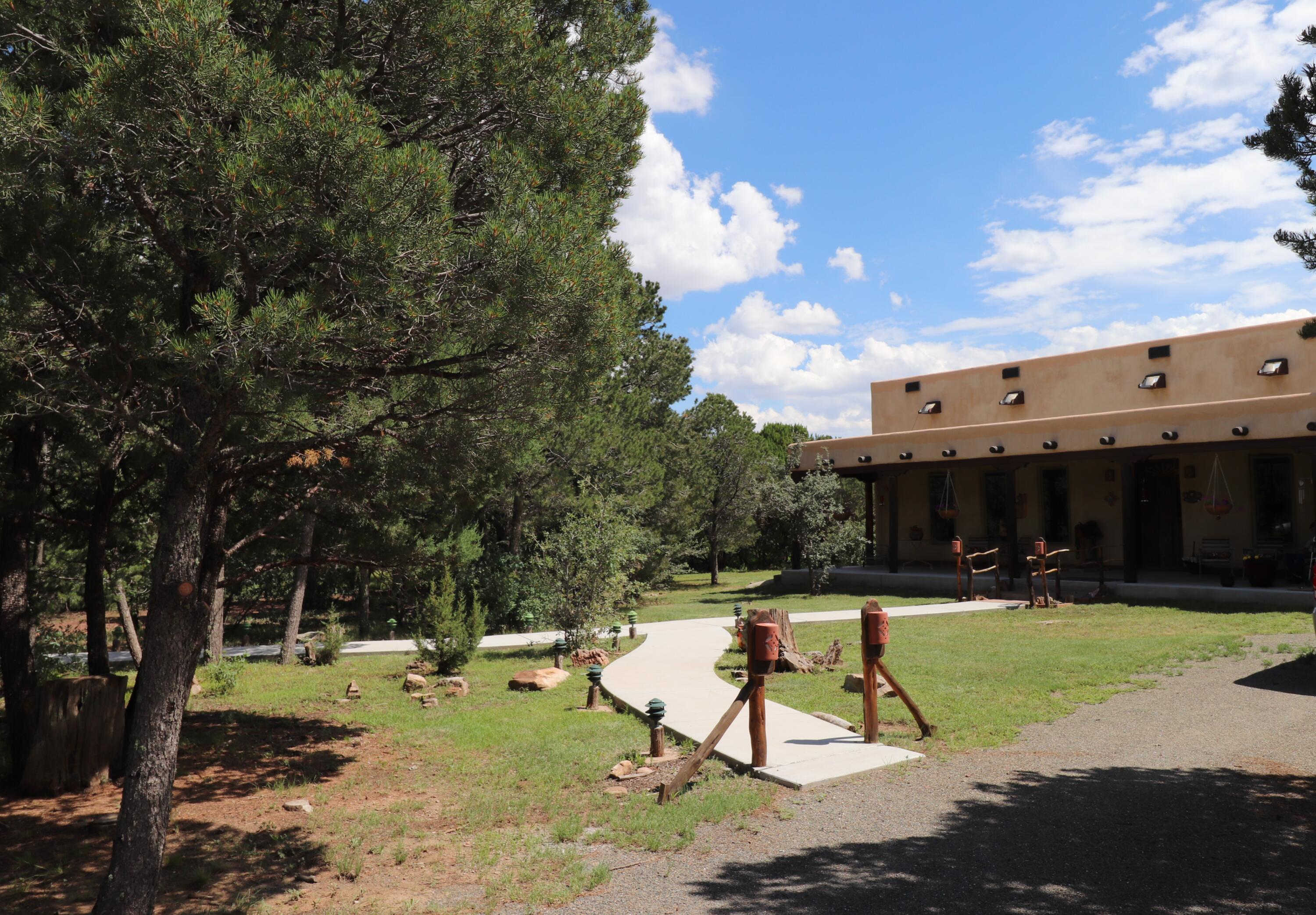 112 TEN PINES Road