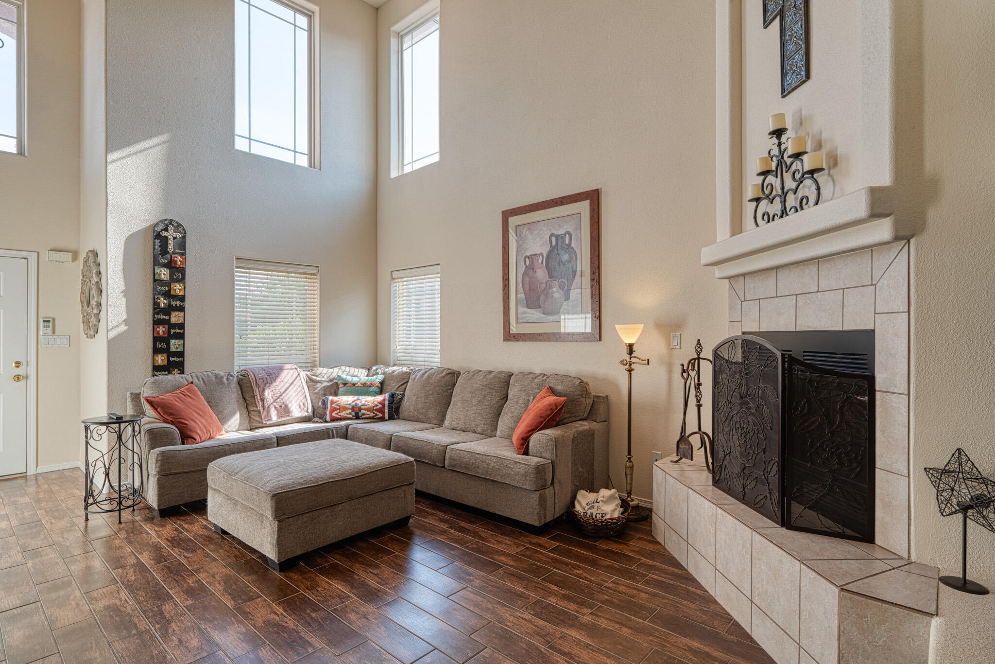 9912 ALEXANDRIA Road NE