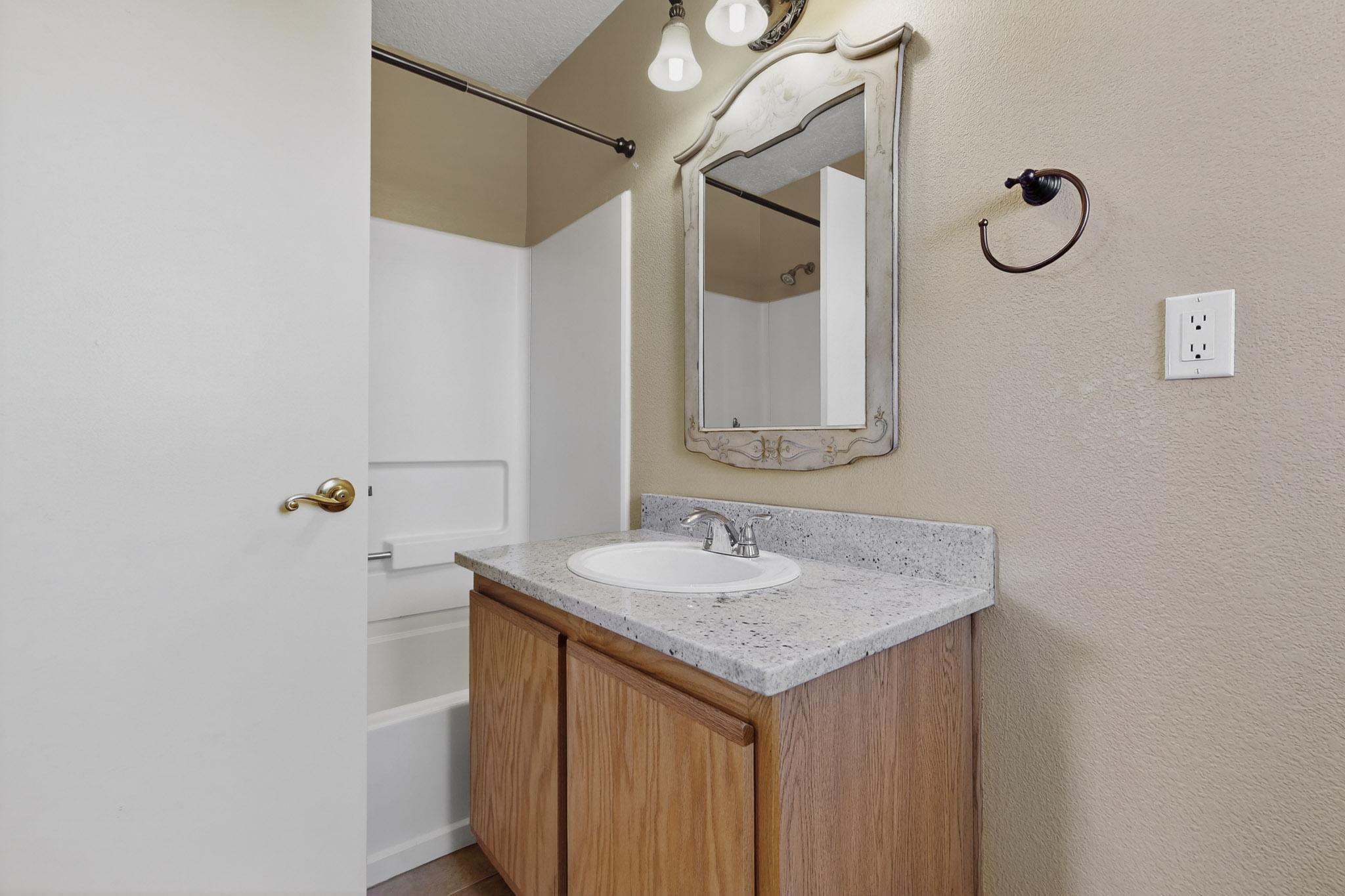 9325 VISTA CLARA Loop NW