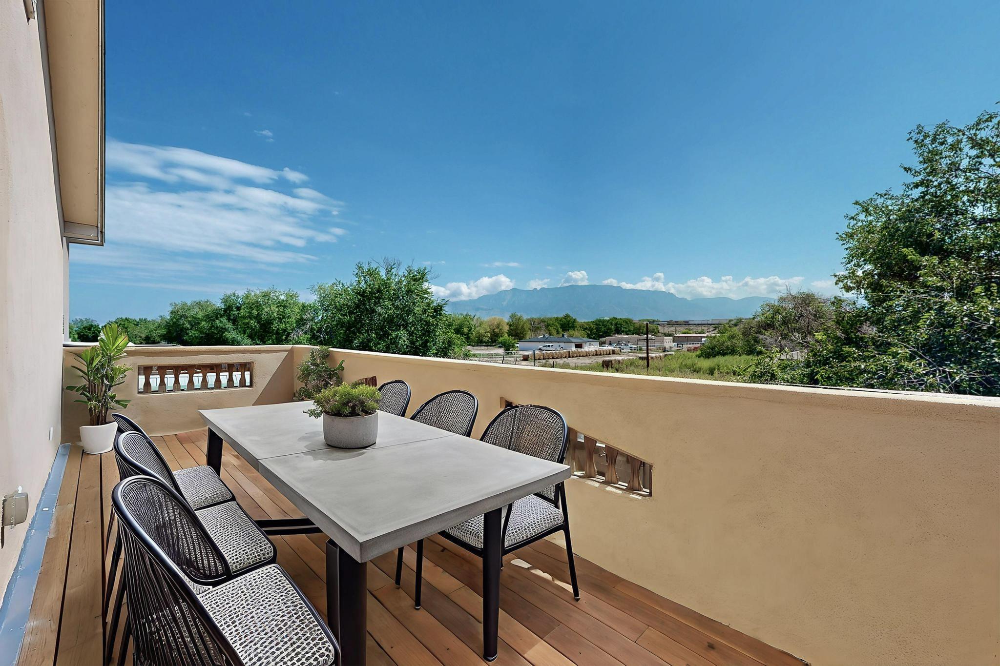 9325 VISTA CLARA Loop NW