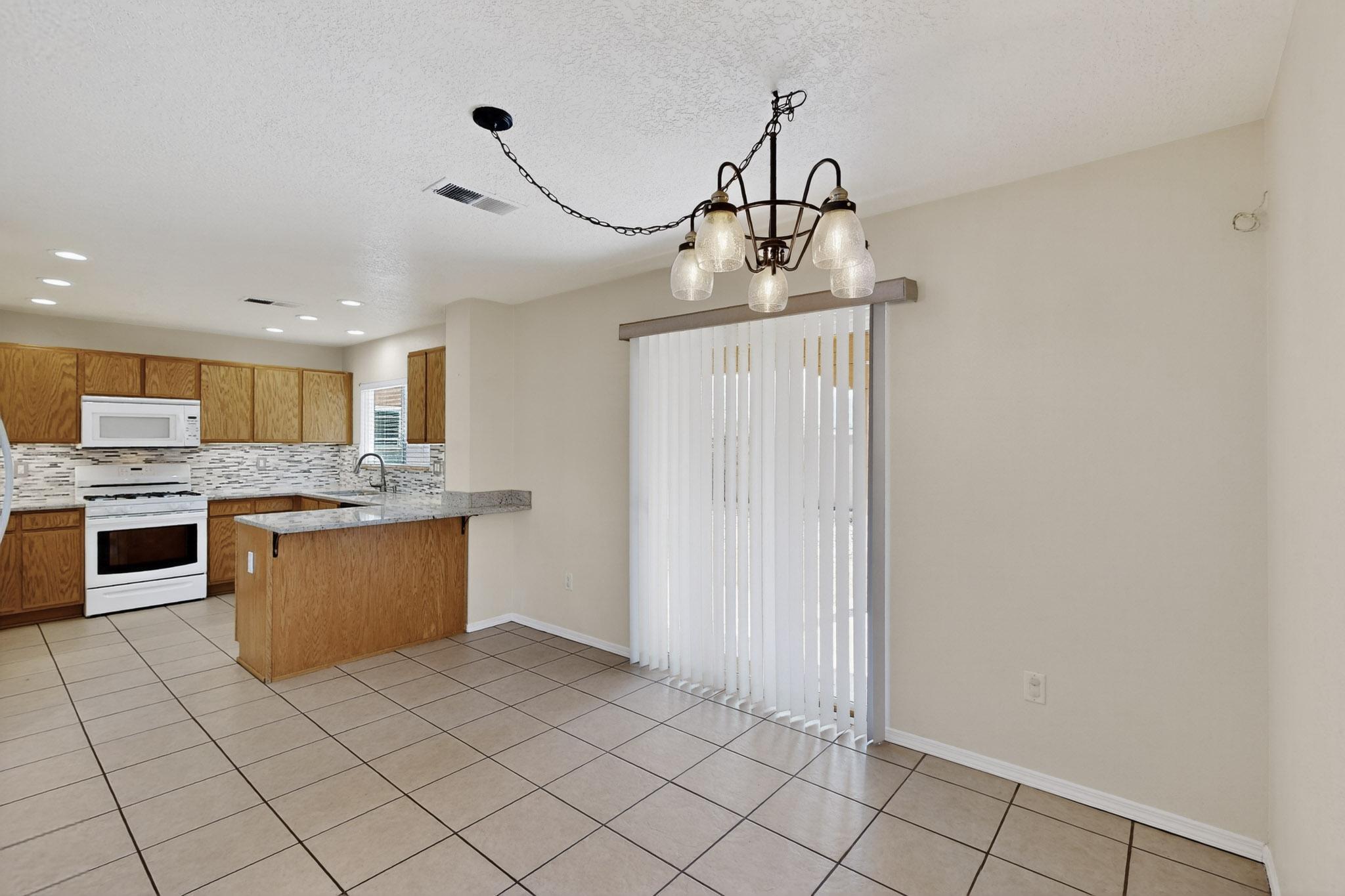 9325 VISTA CLARA Loop NW