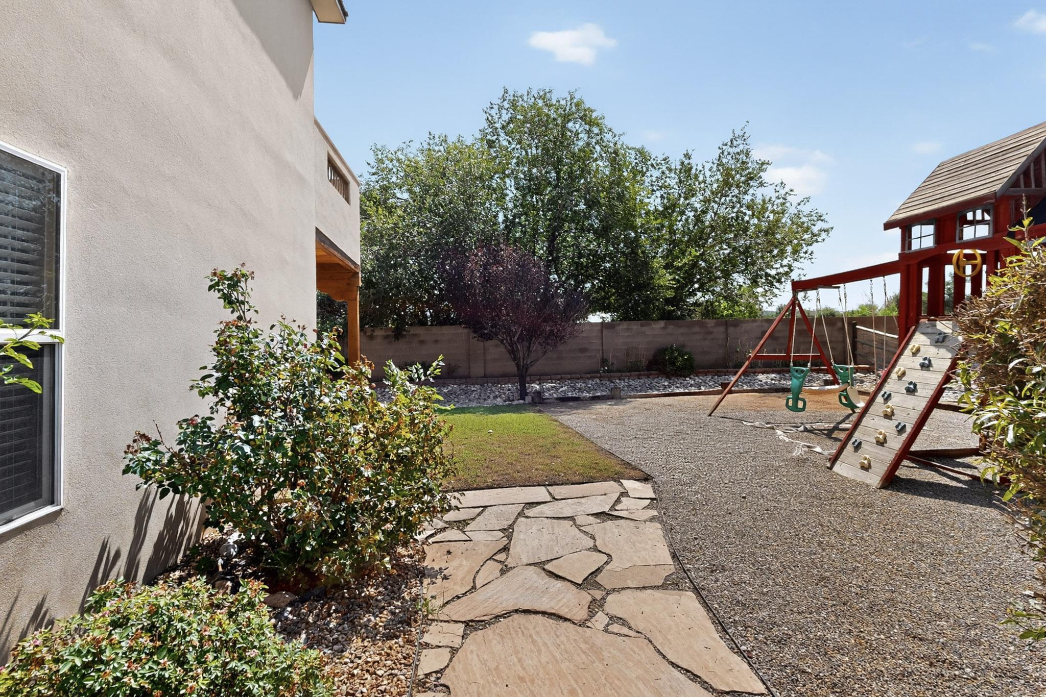 9325 VISTA CLARA Loop NW