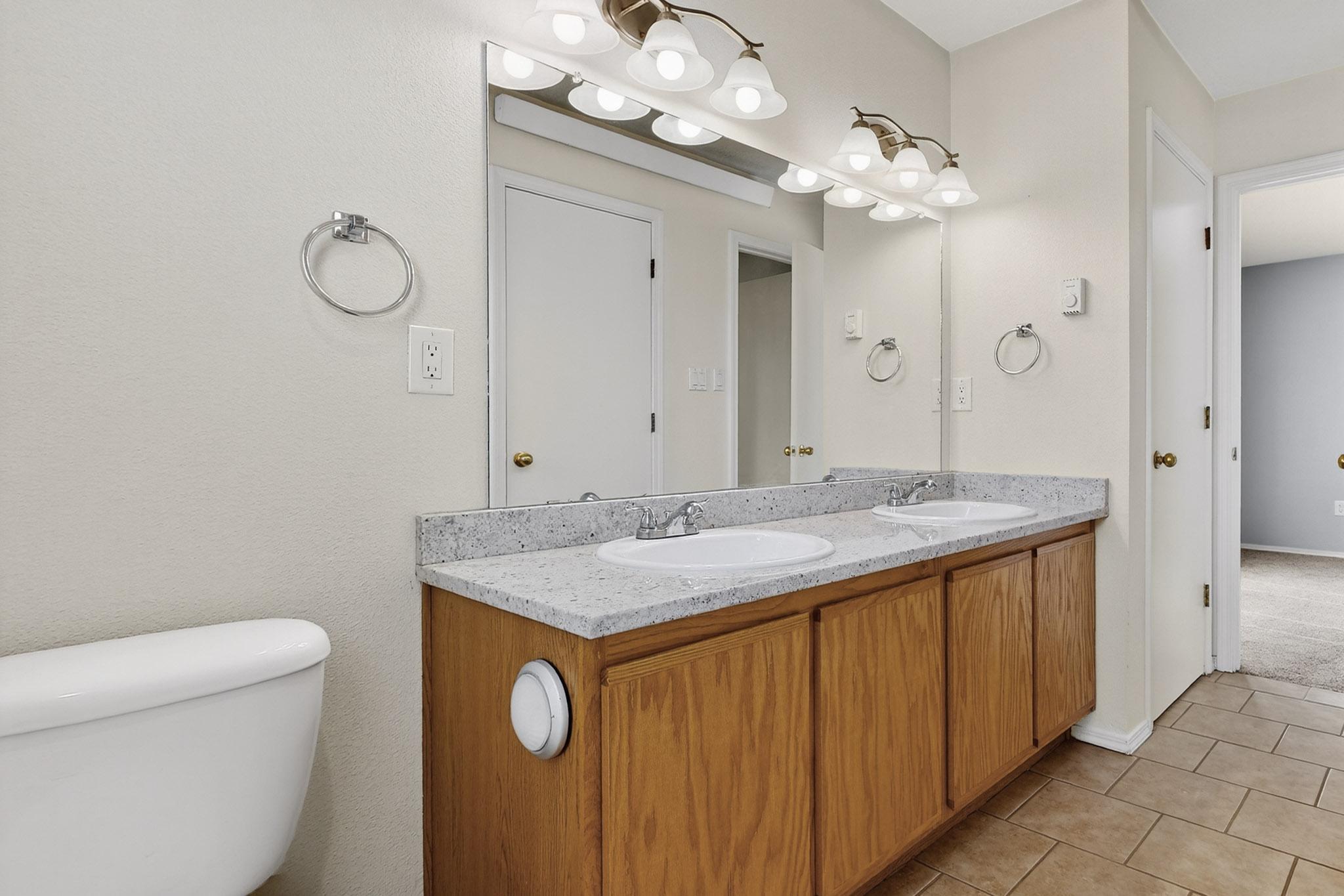 9325 VISTA CLARA Loop NW