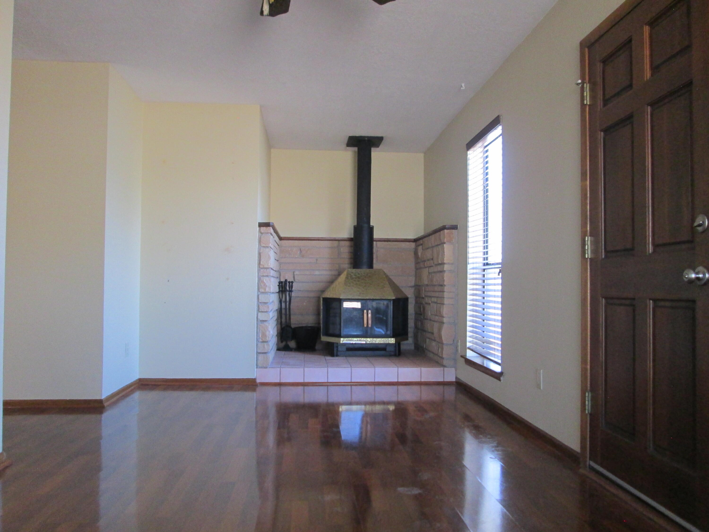 10105 MALAGUENA Lane NE