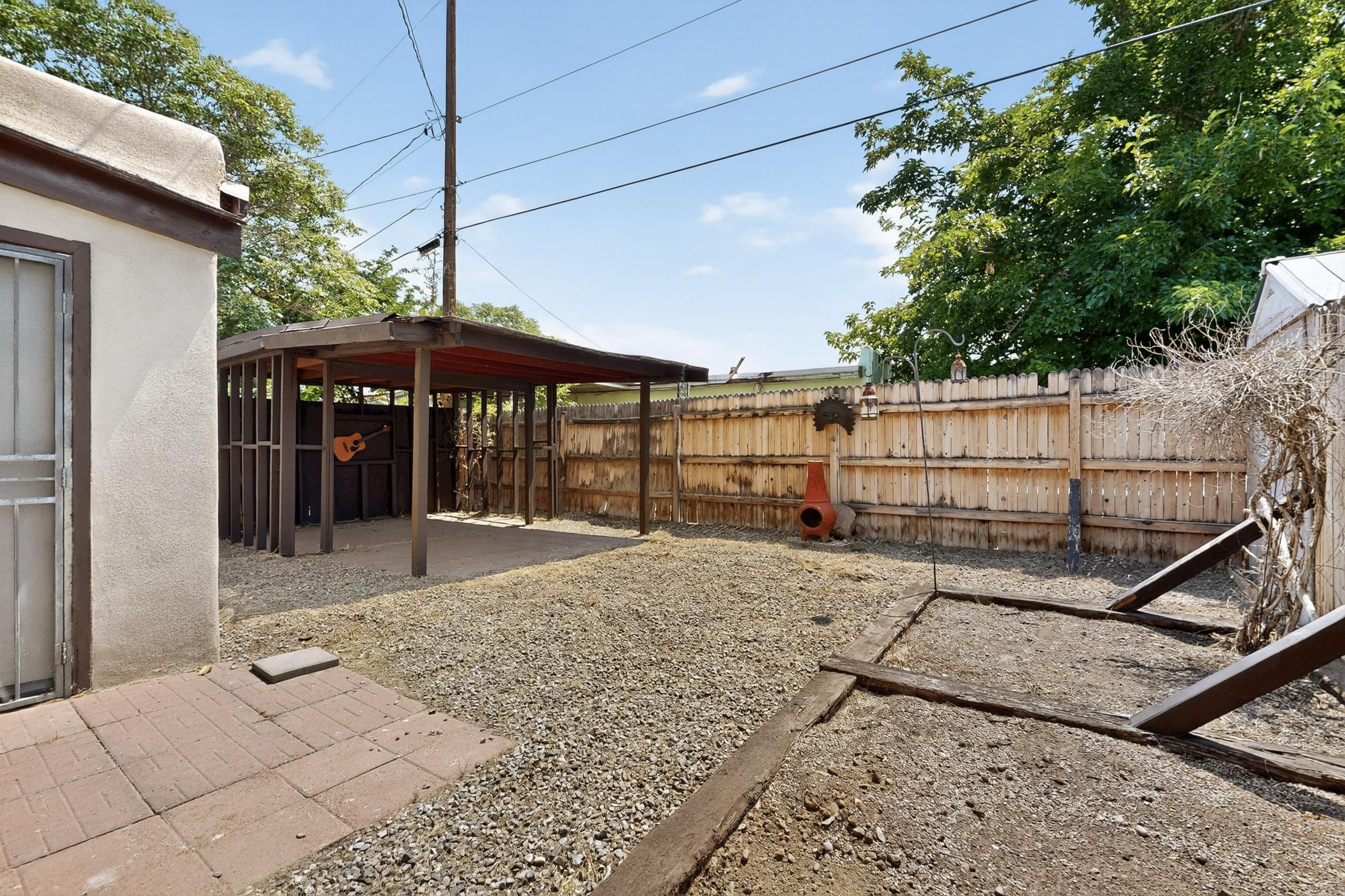 3552 UTE Road NW