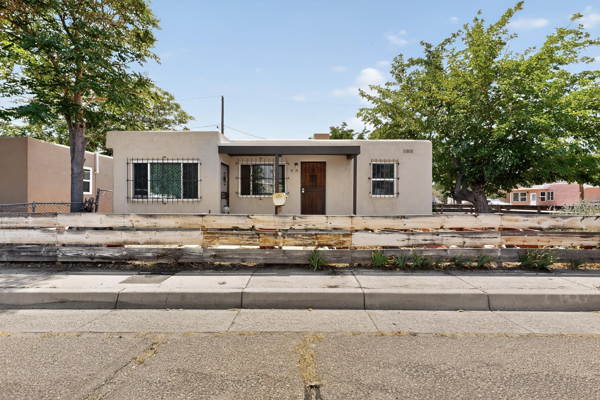 3552 UTE Road NW