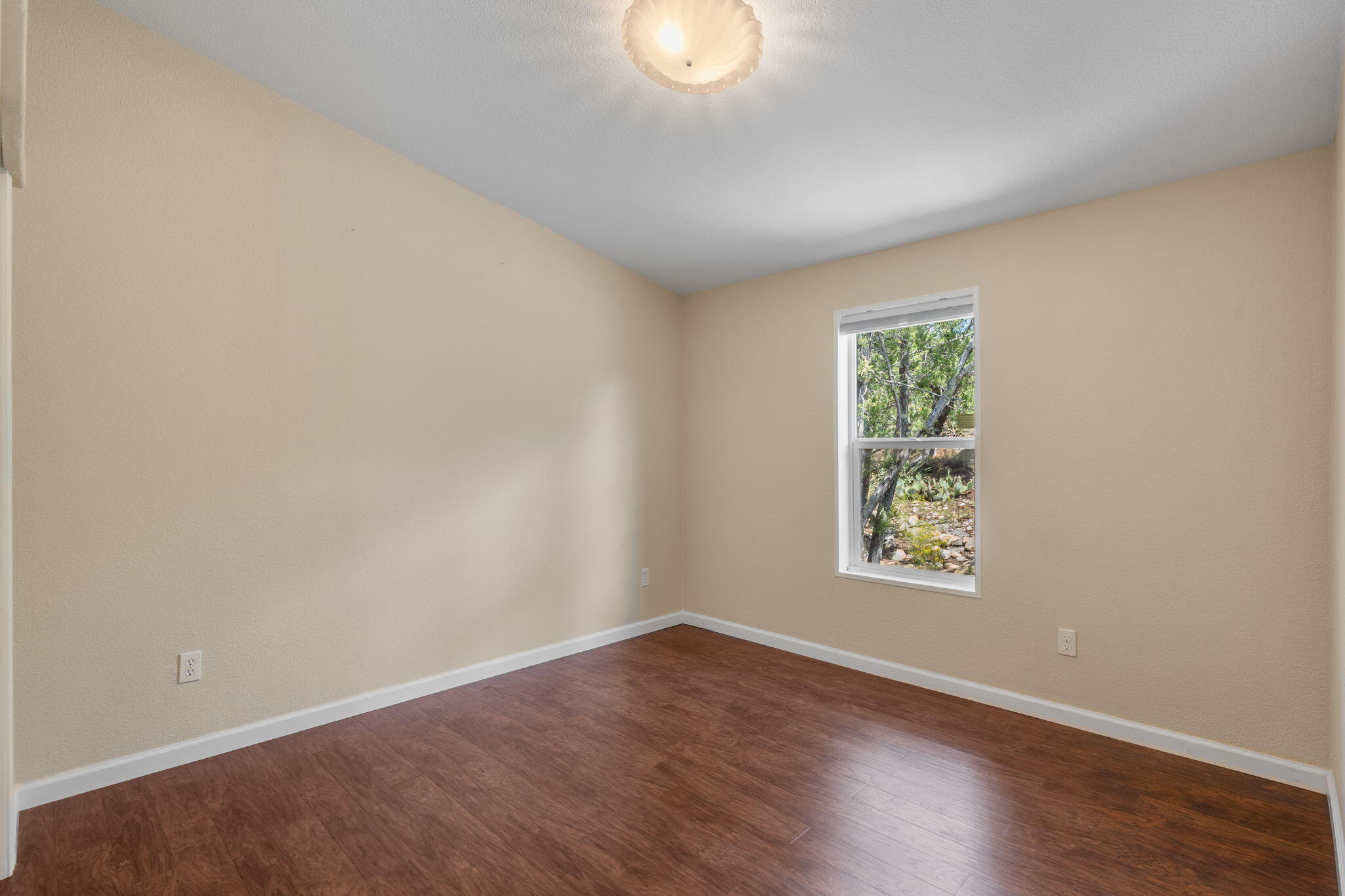 86 CANYON Road