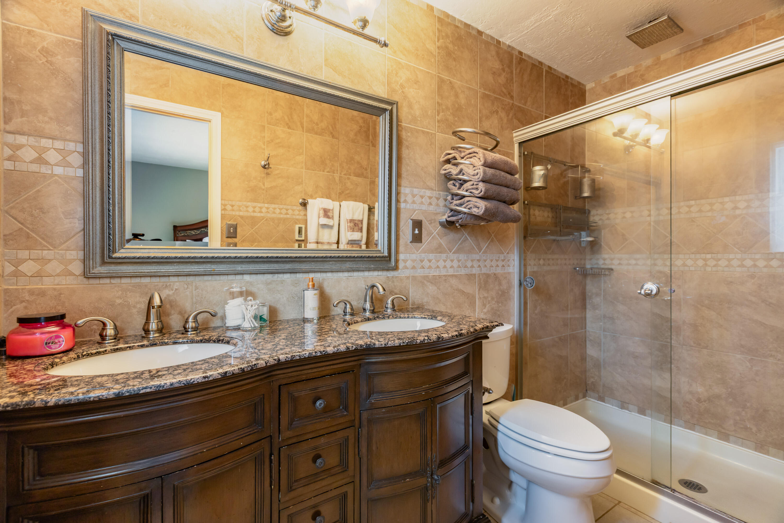 10817 LOWE Street NE