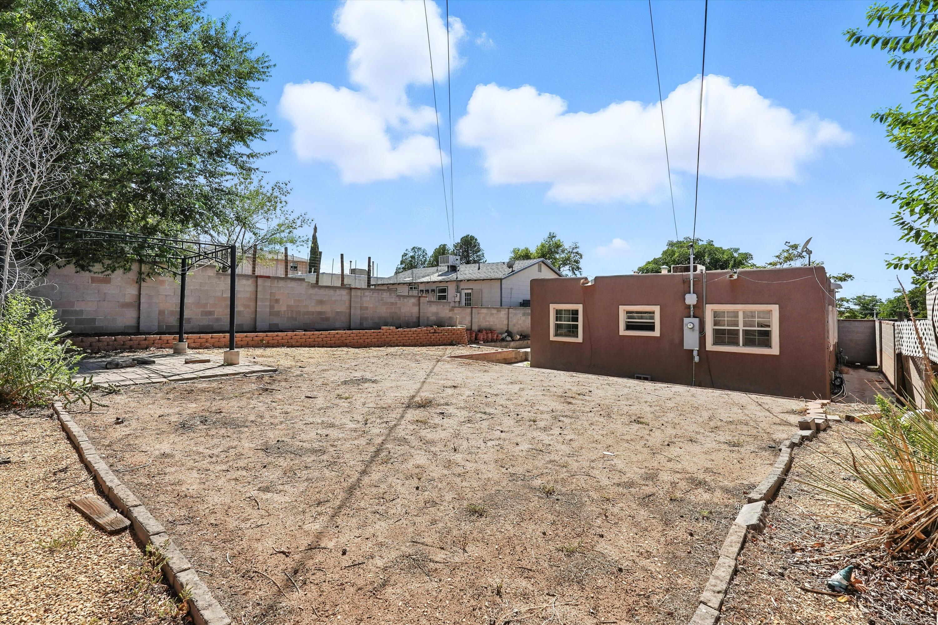 1632 Columbia Drive SE
