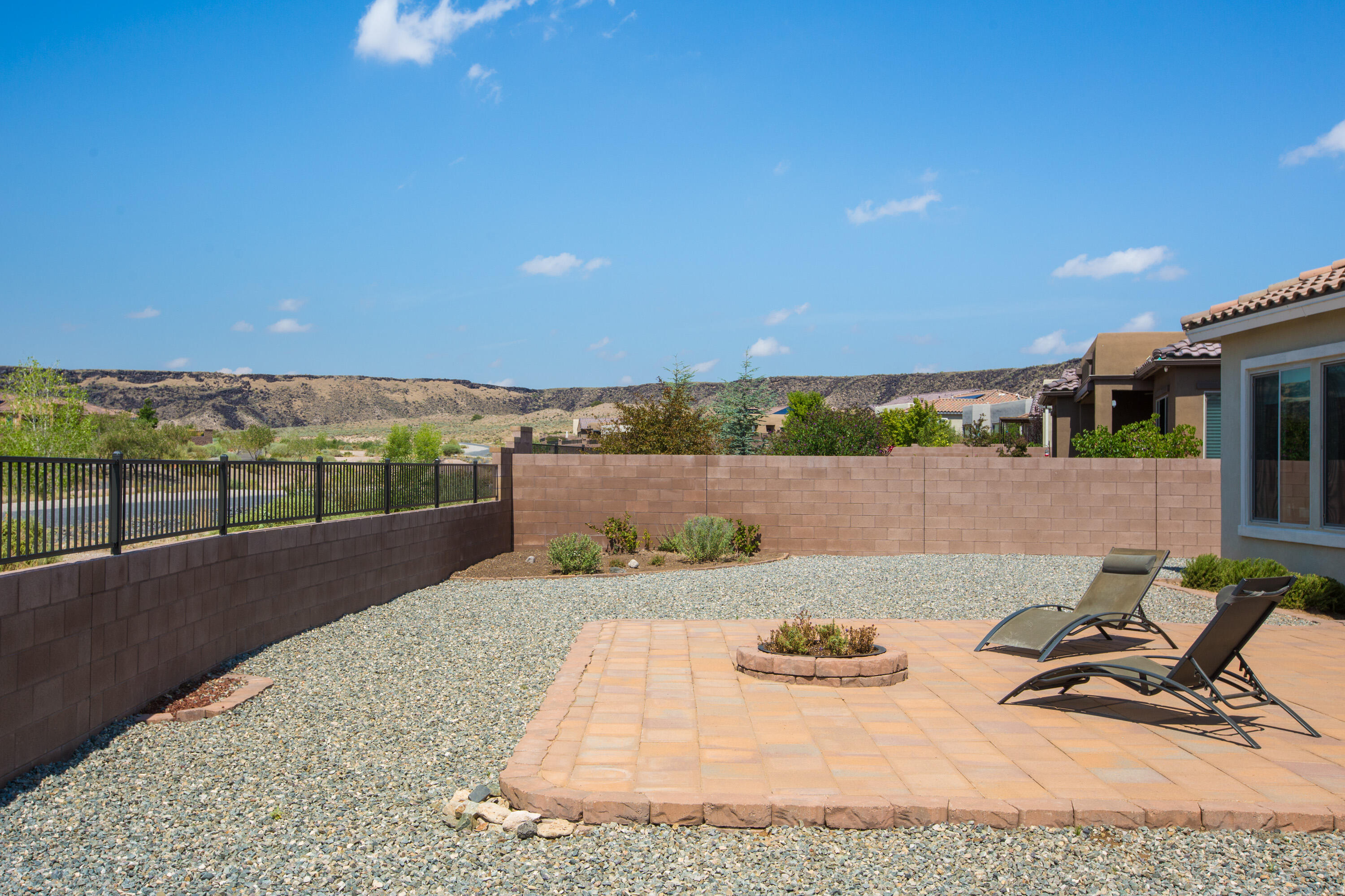 9232 WIND CAVES Way NW