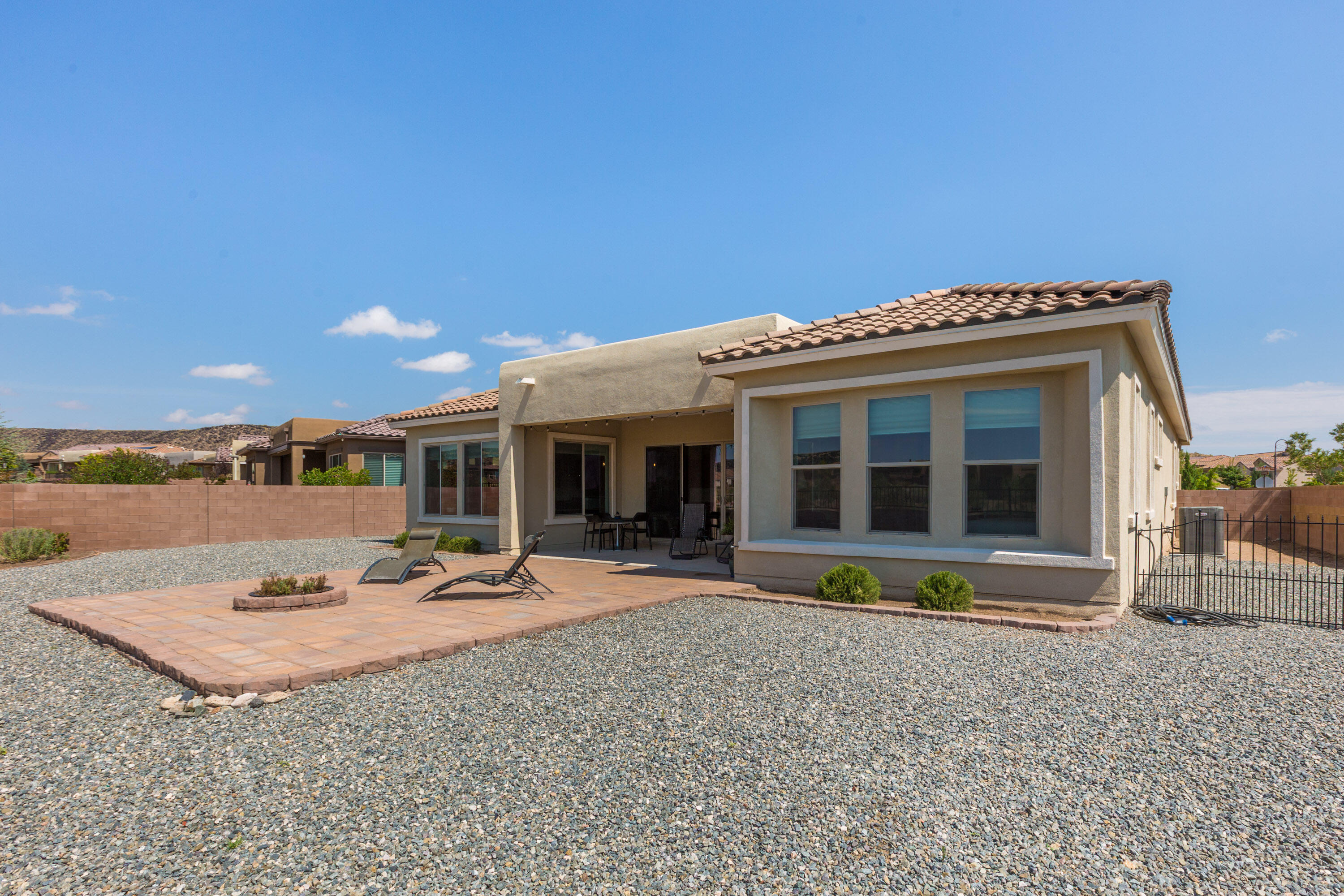 9232 WIND CAVES Way NW