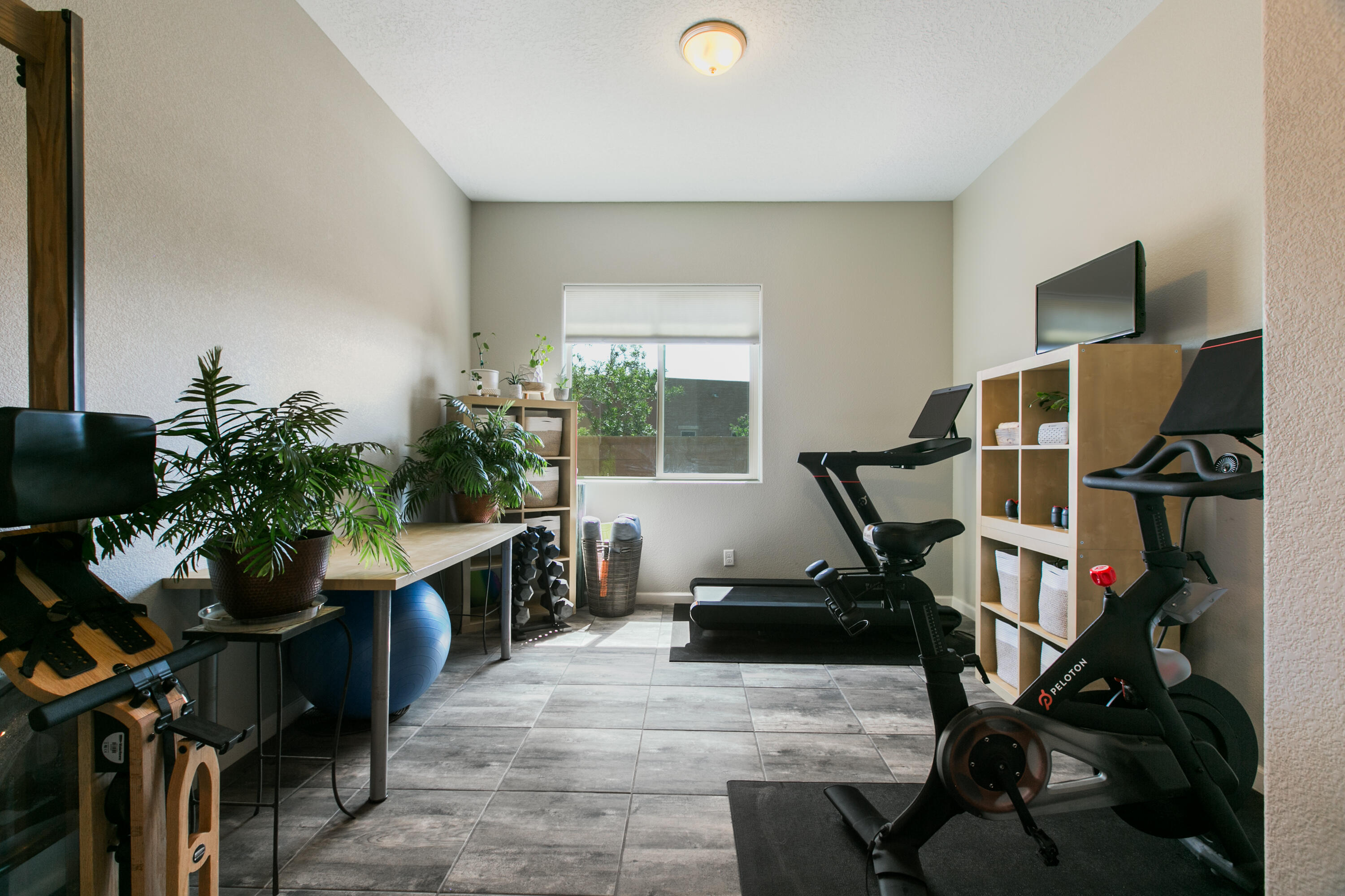 9232 WIND CAVES Way NW