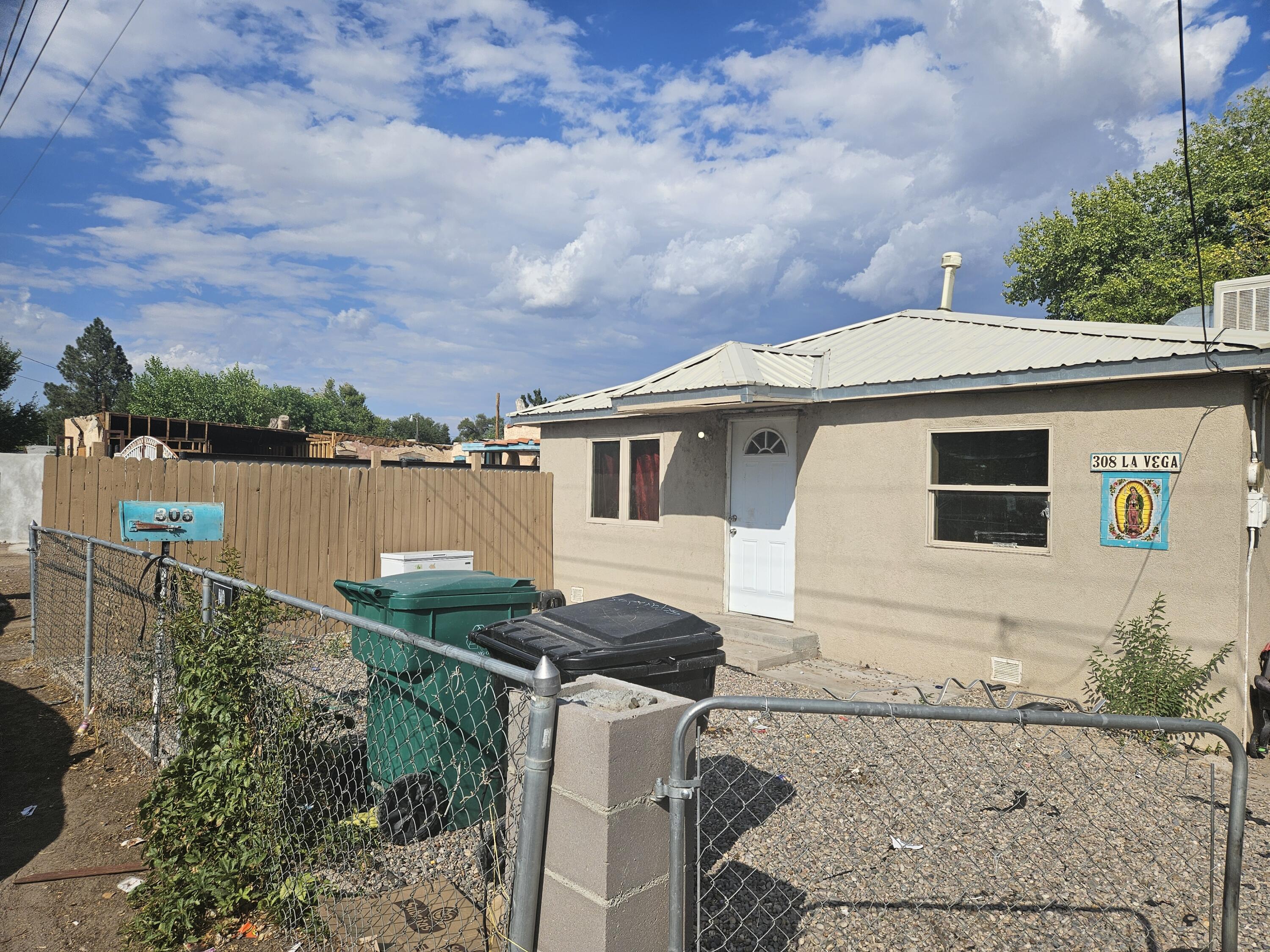 308 LA VEGA Drive SW
