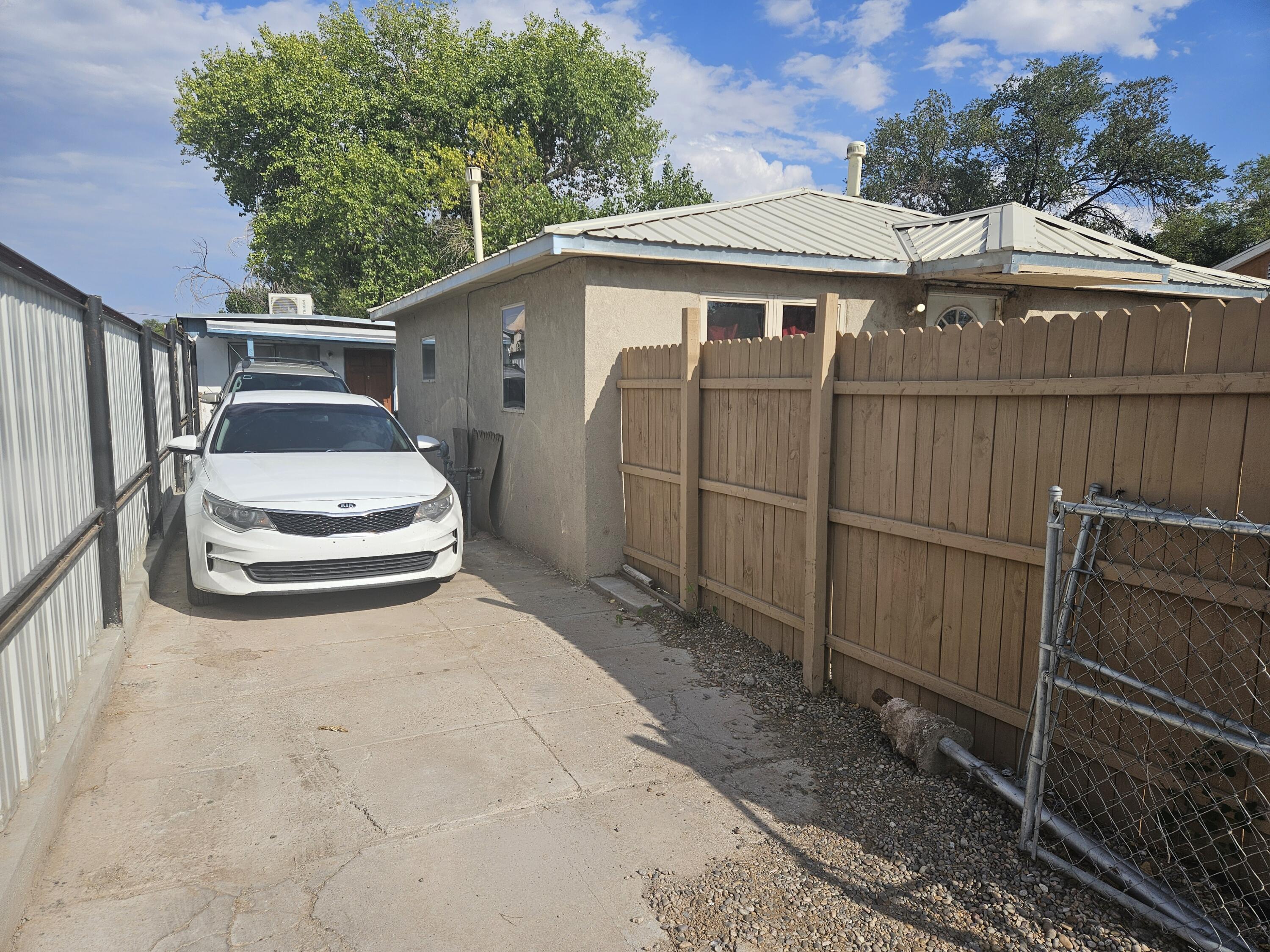 308 LA VEGA Drive SW