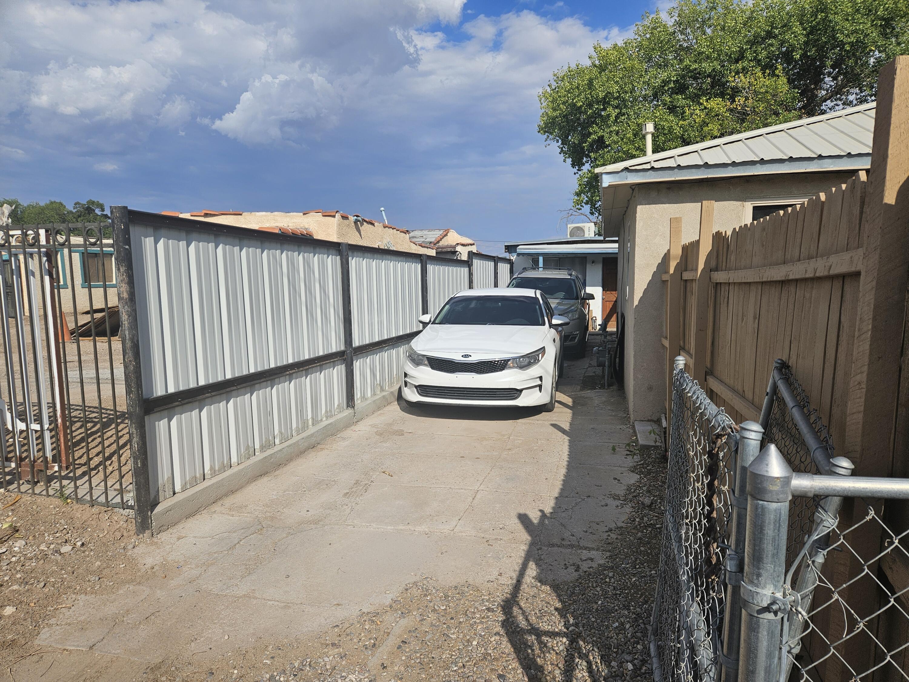 308 LA VEGA Drive SW