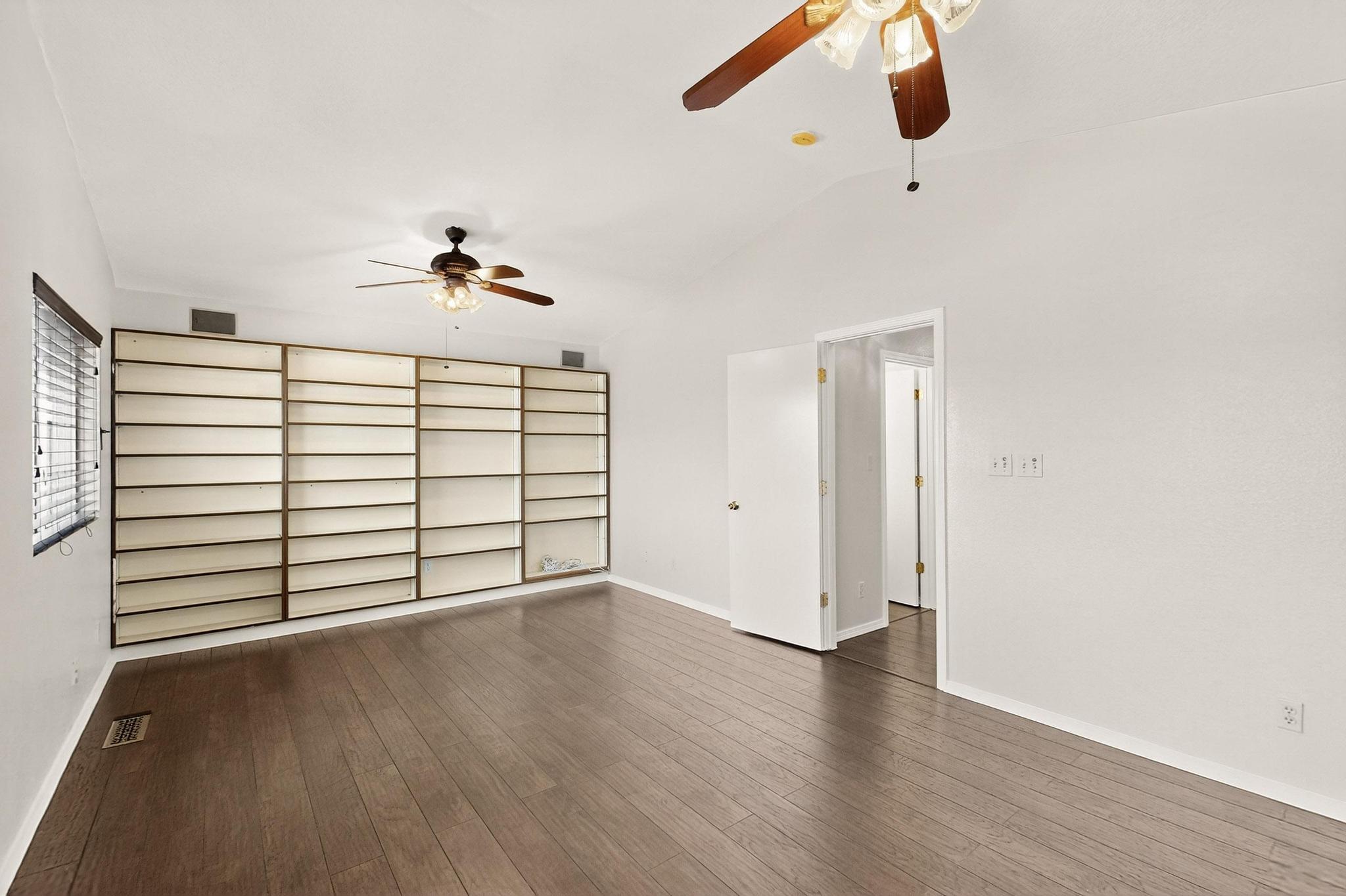 9900 Ladder Ranch Lane SW