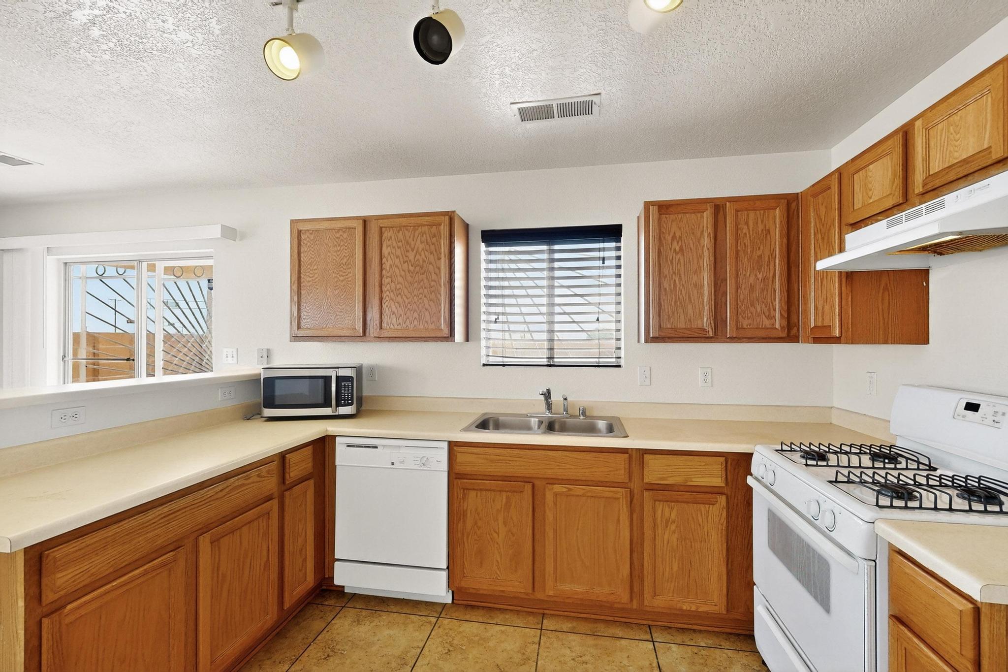 9900 Ladder Ranch Lane SW