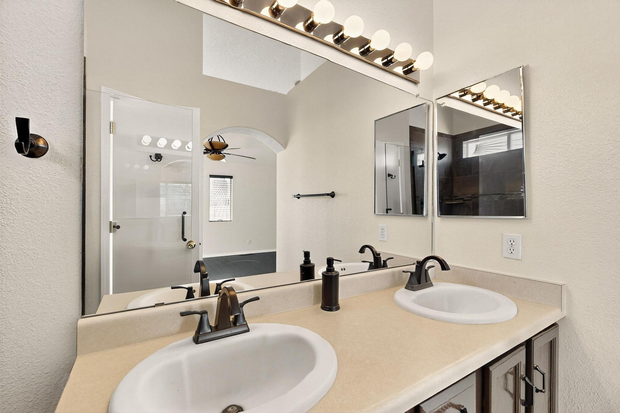 9900 Ladder Ranch Lane SW