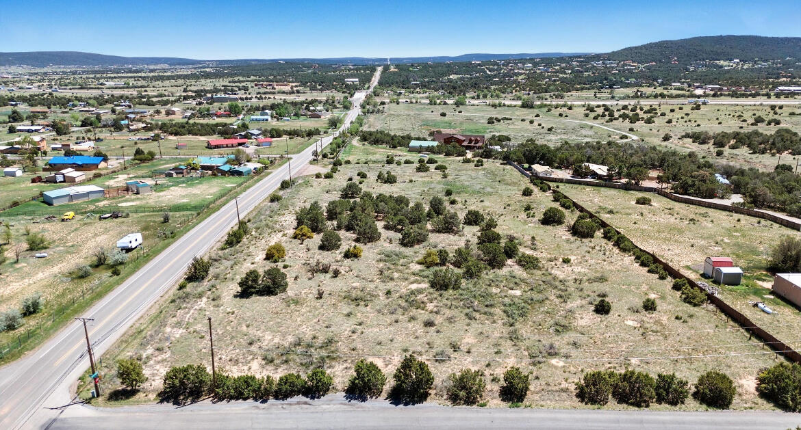 951 Moutain Valley Road Road