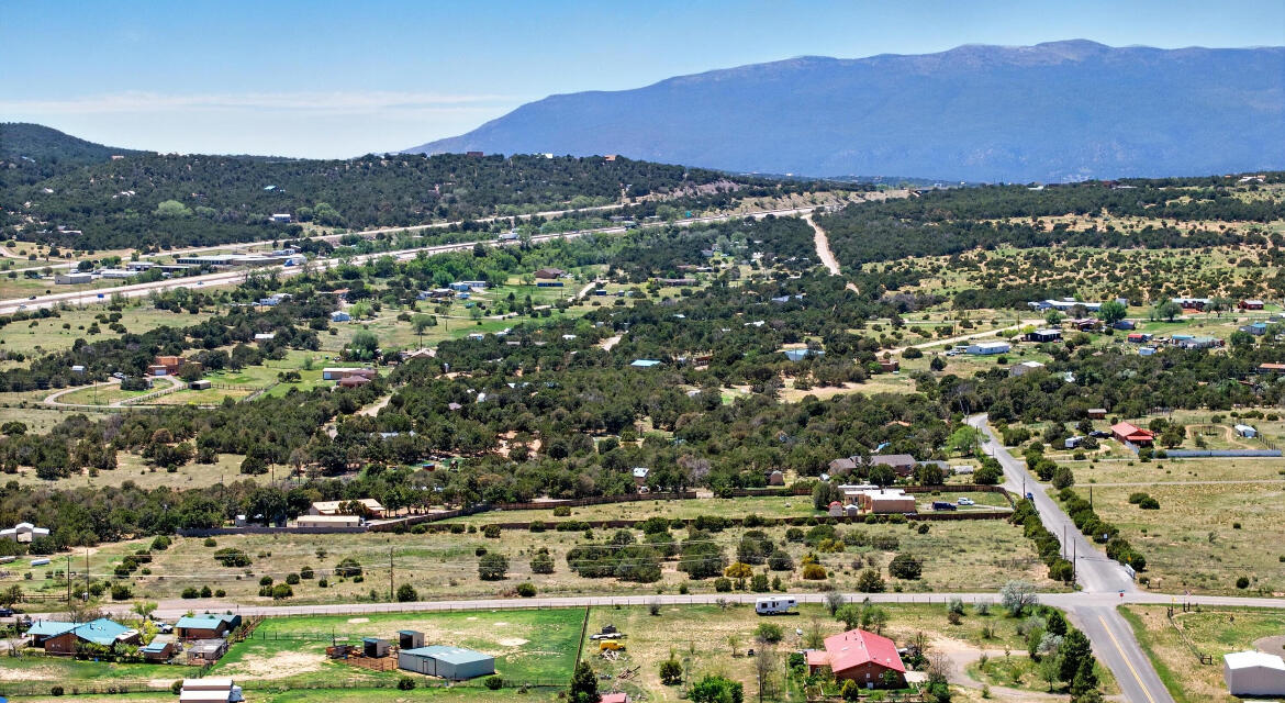 951 Moutain Valley Road Road