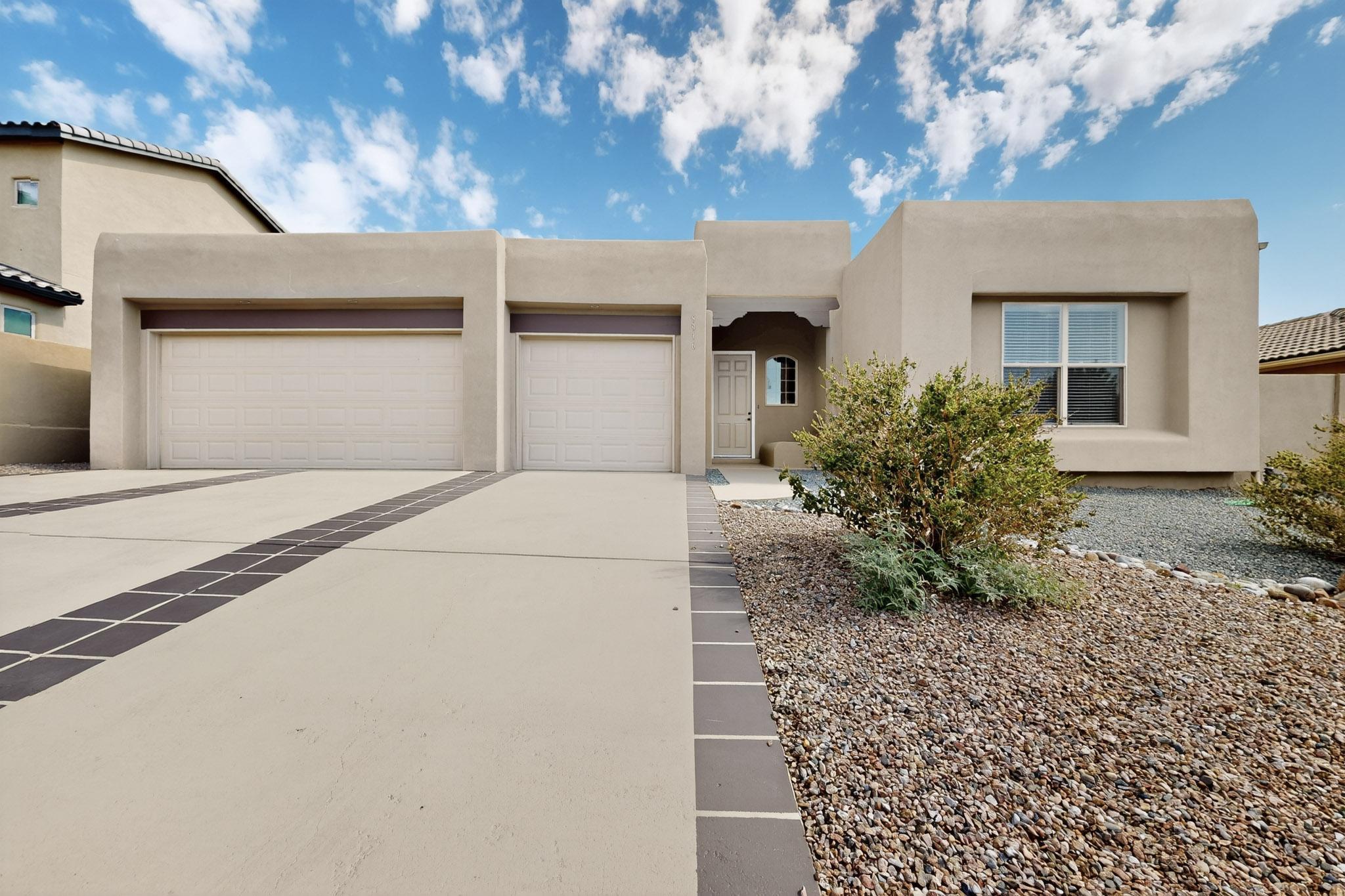 5916 S SANDIA Court NE