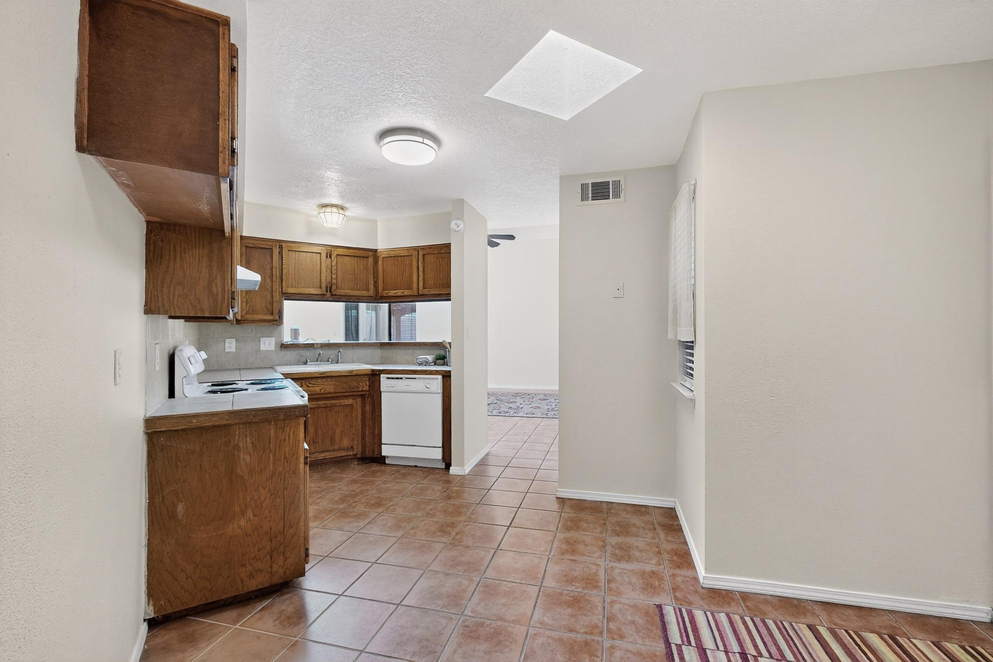 100 VISTA DEL SOL Street