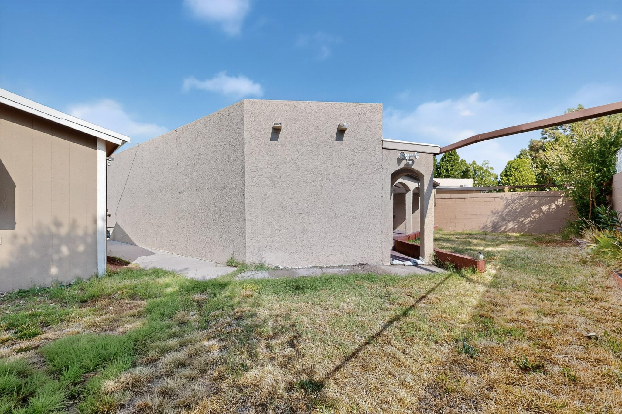 100 VISTA DEL SOL Street