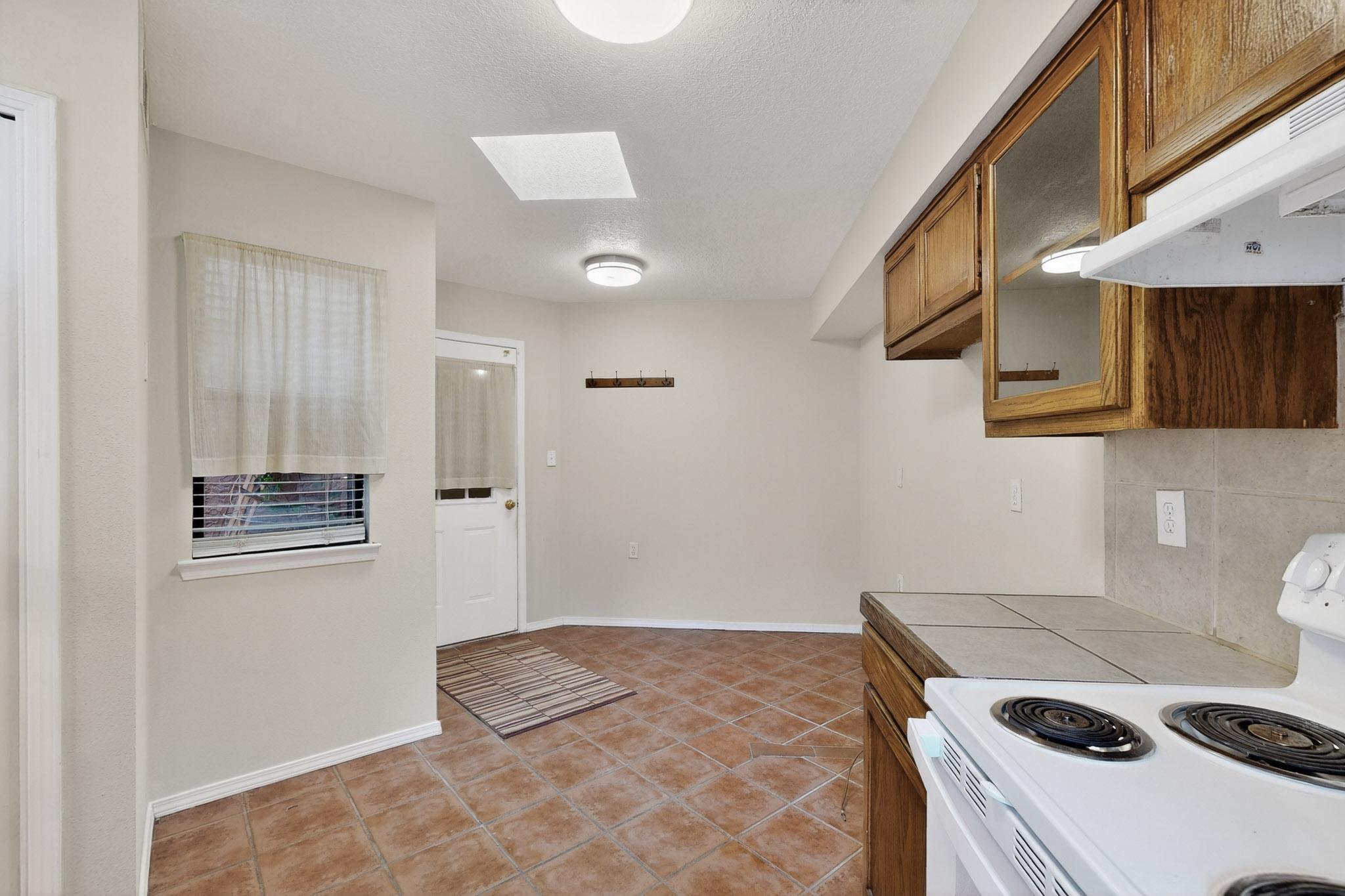 100 VISTA DEL SOL Street