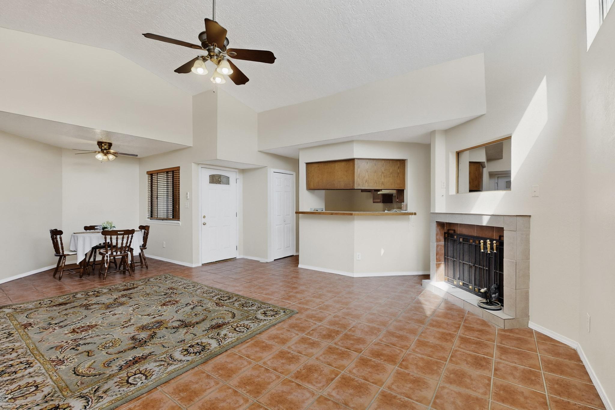 100 VISTA DEL SOL Street