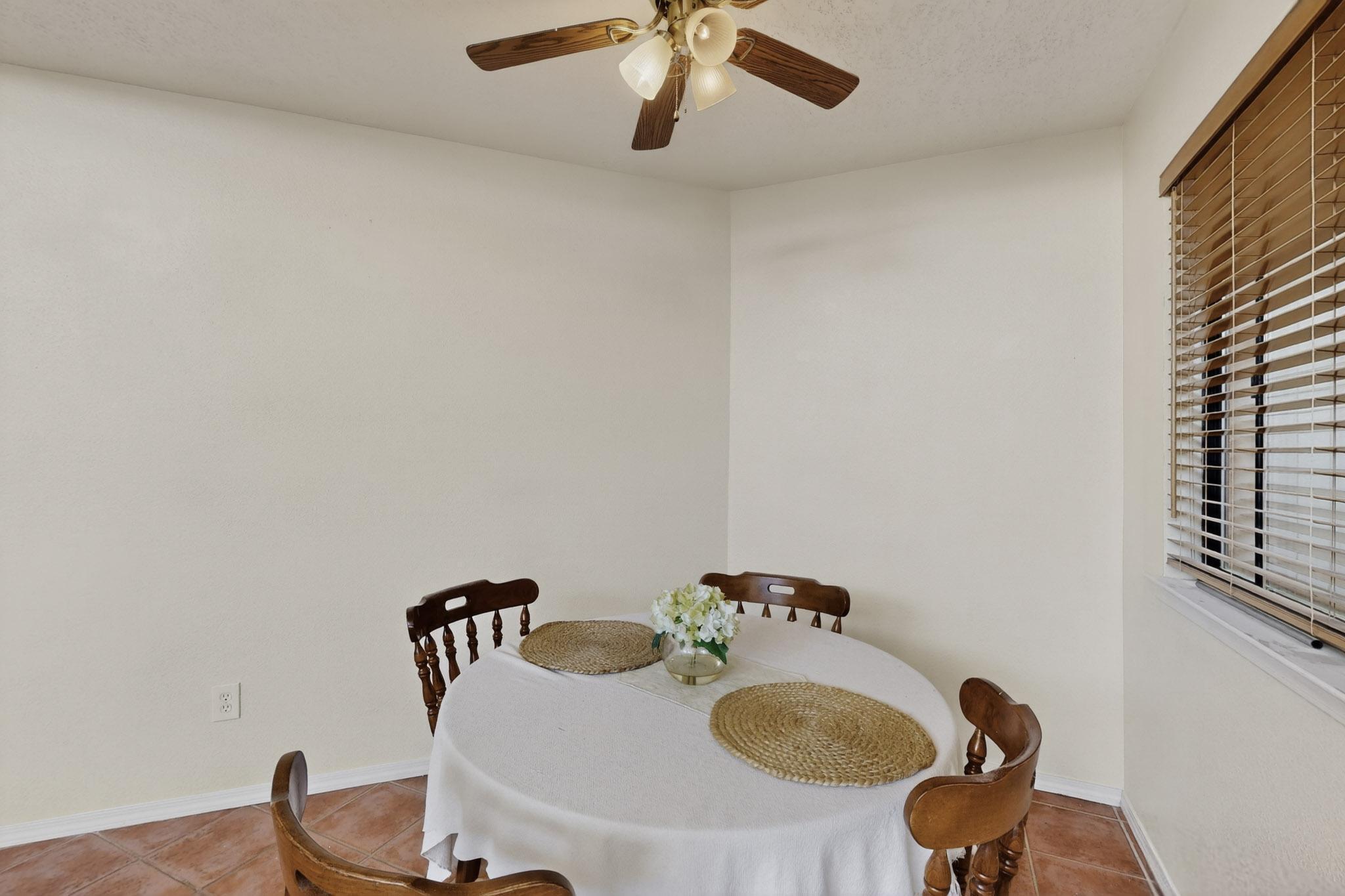 100 VISTA DEL SOL Street