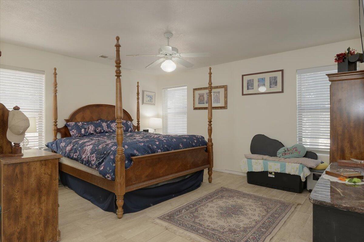4923 ALTA MESA NW