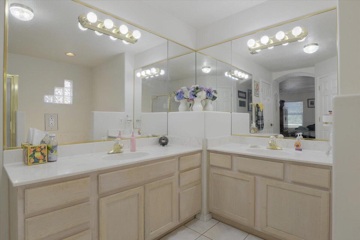 4923 ALTA MESA NW