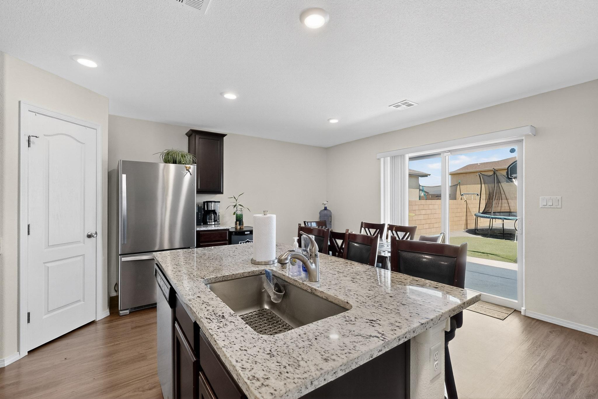 471 CHAFEY Drive SW