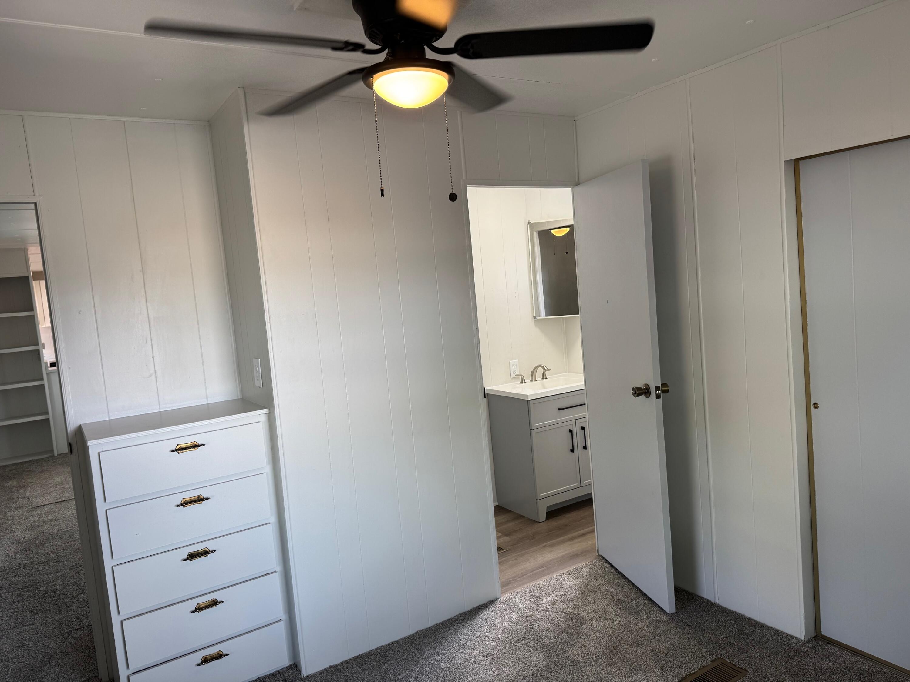 7112 PAN AMERICAN EAST NE 113