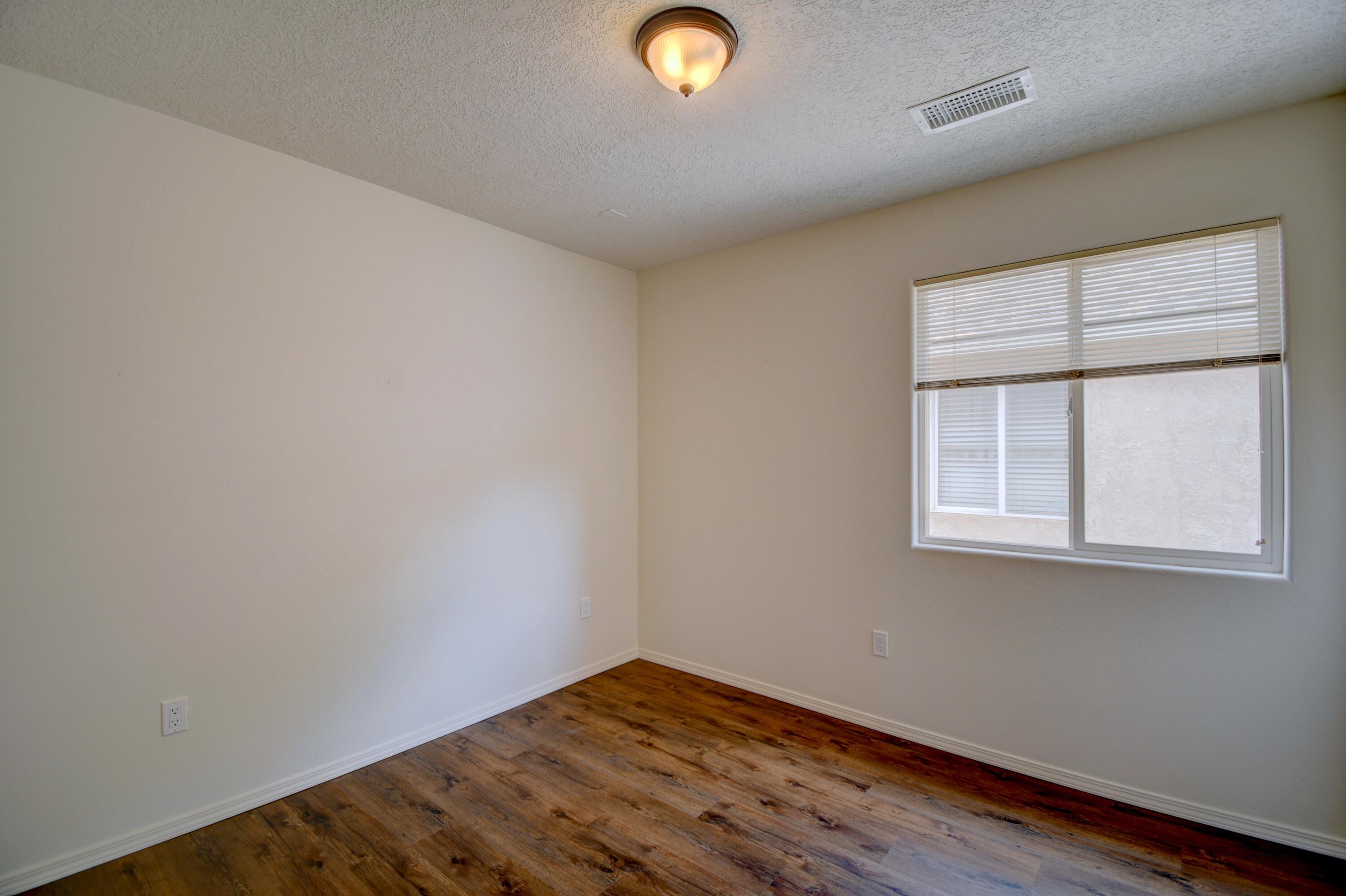 4444 Snowheights Circle SE