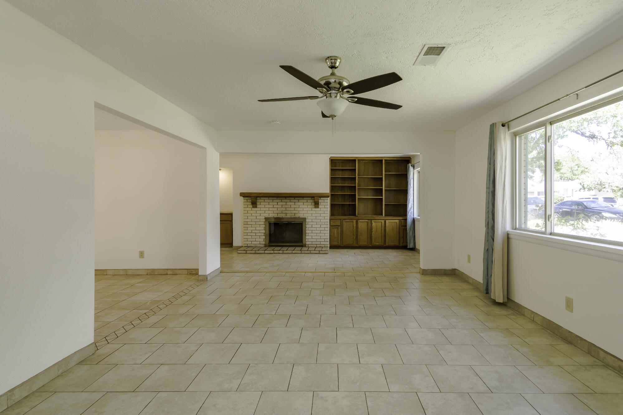 1909 Othello Court NE