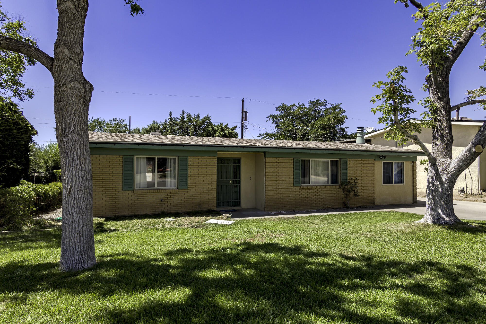 1909 Othello Court NE