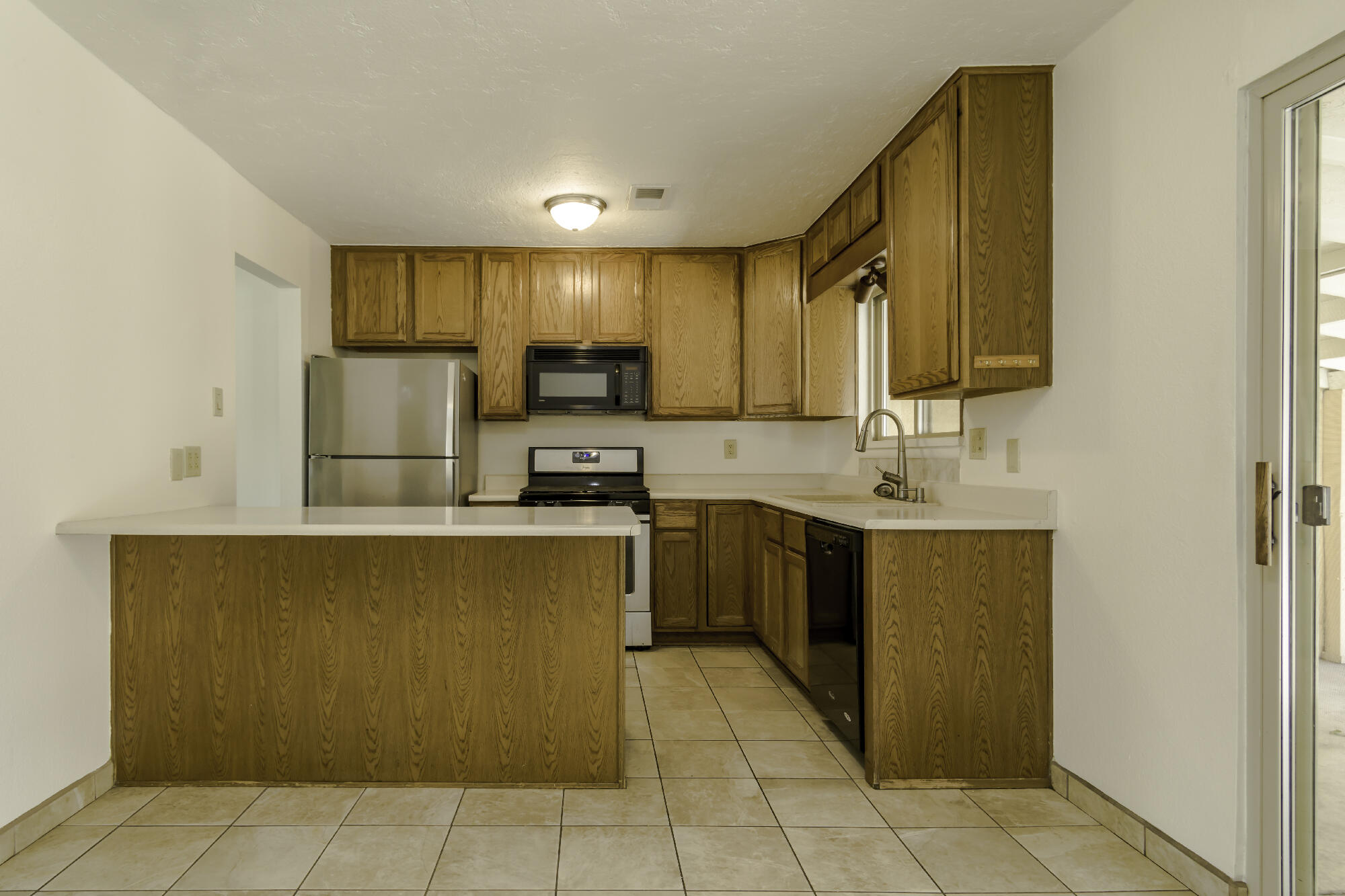 1909 Othello Court NE