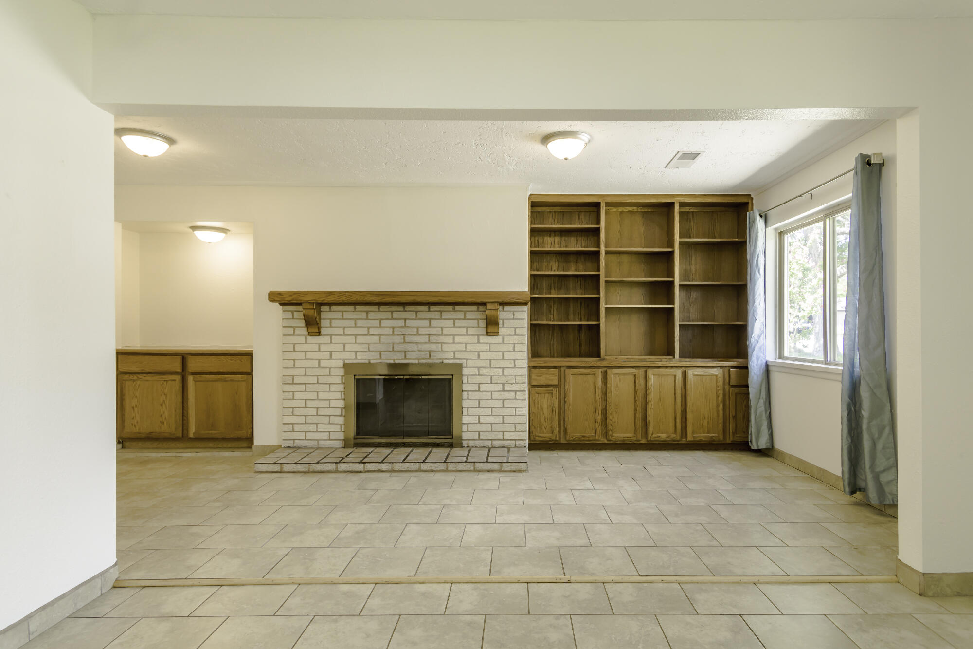 1909 Othello Court NE