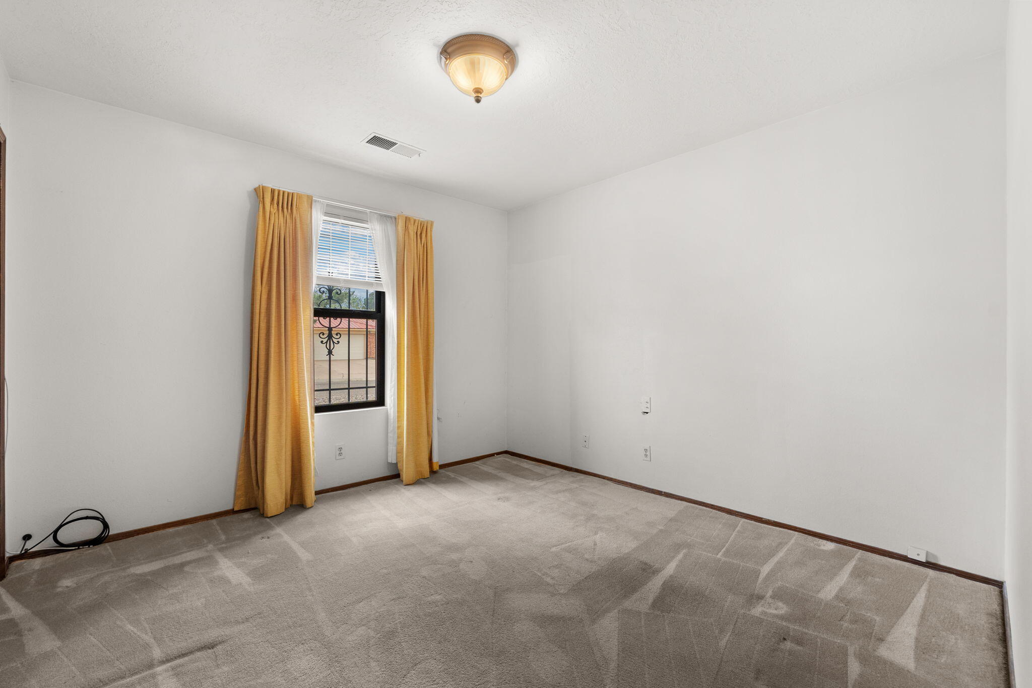 2112 TWISTED JUNIPER Road SE