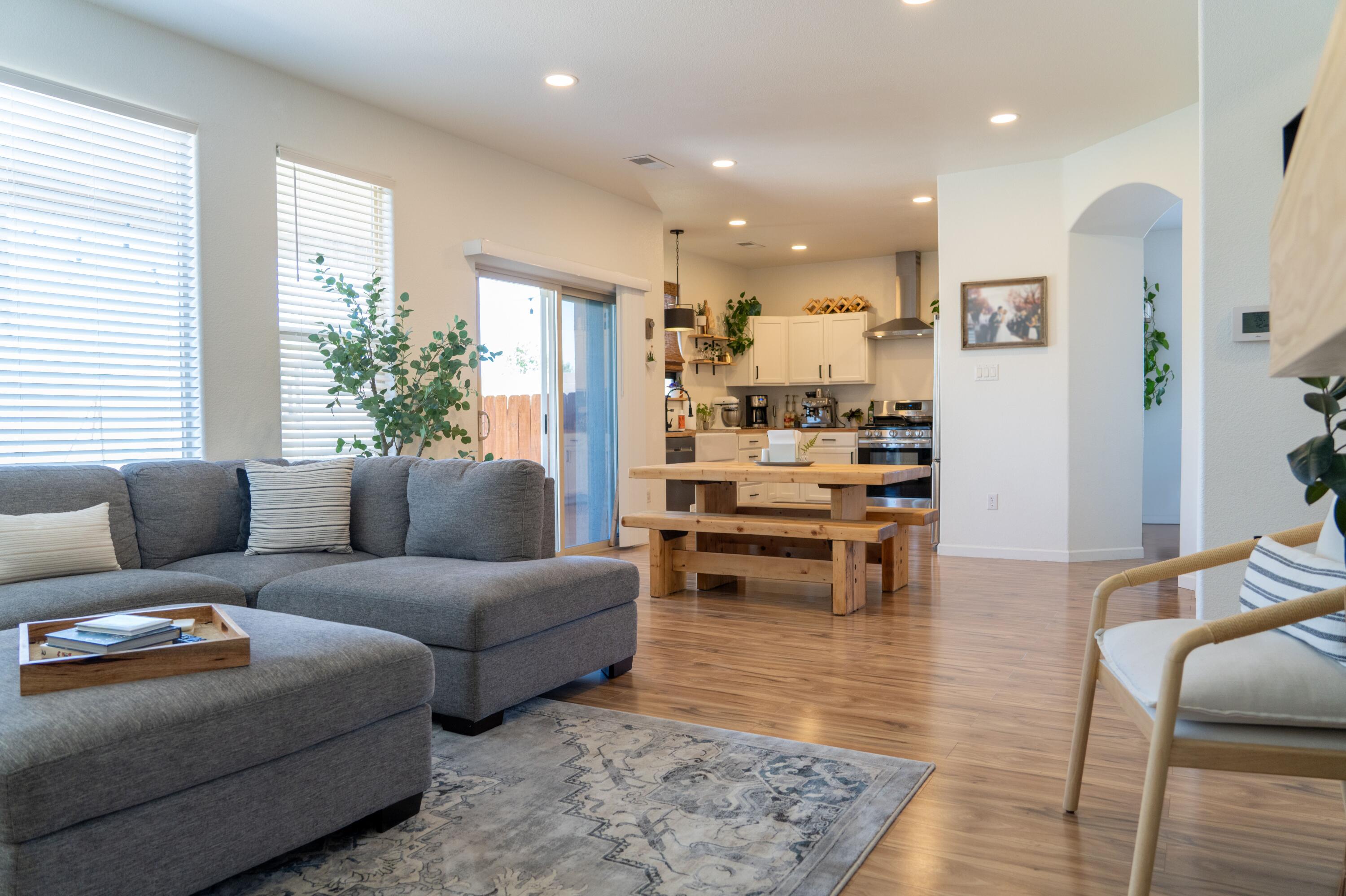 10505 OSO RIDGE Place NW