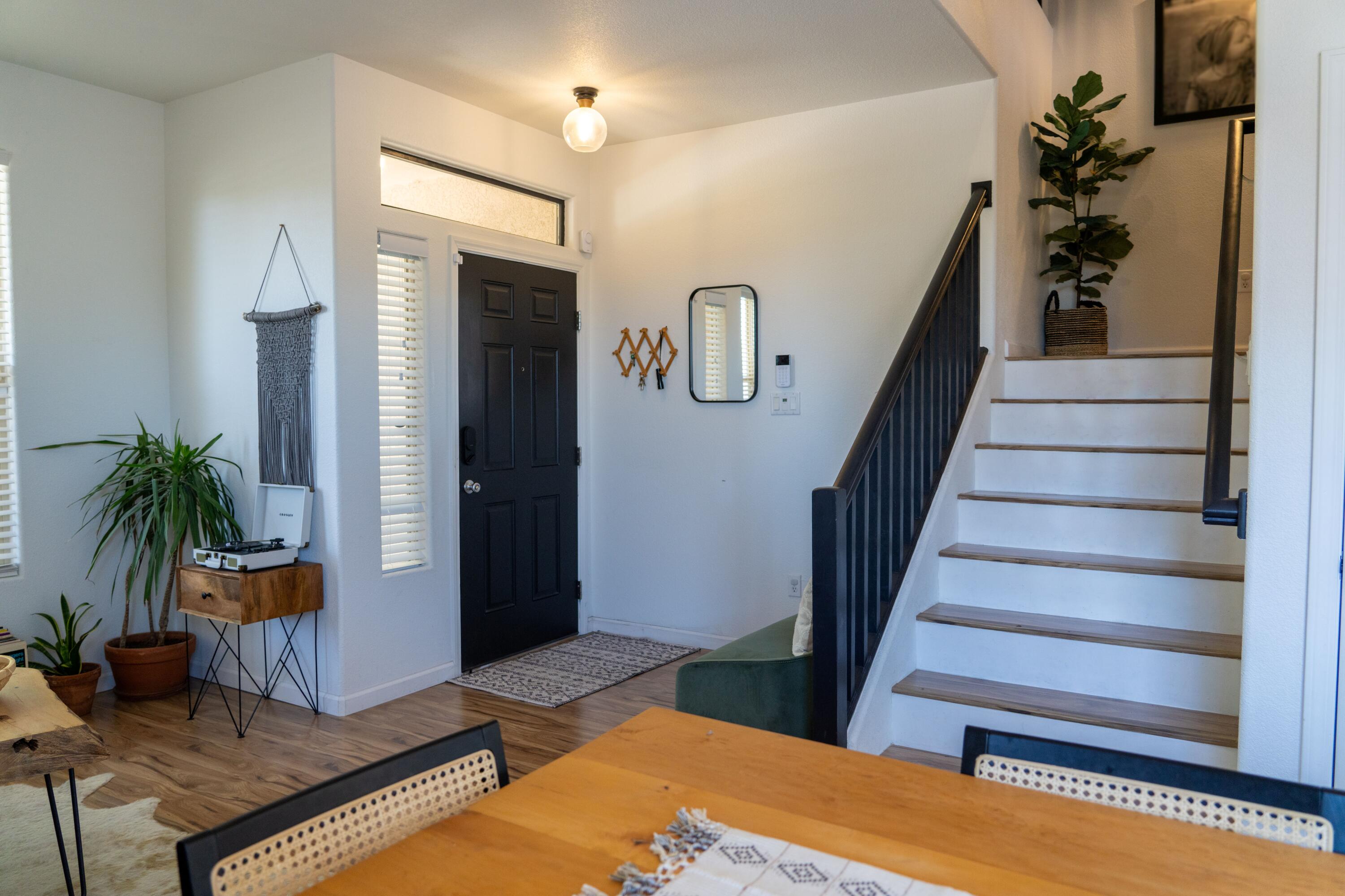 10505 OSO RIDGE Place NW