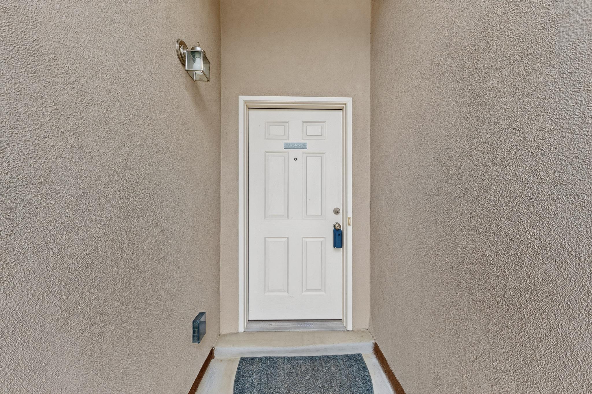 107 OAKWOOD Court SW