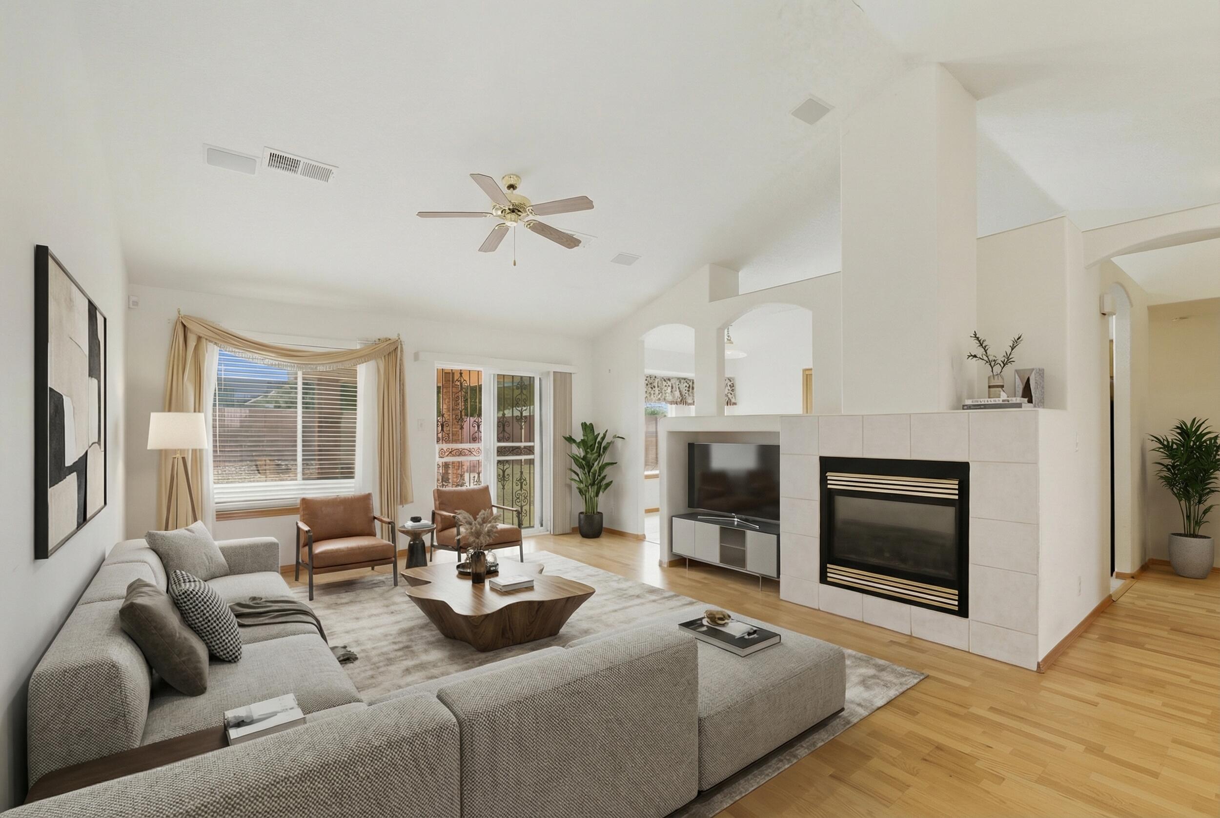 1666 LOS CERRITOS Road NW