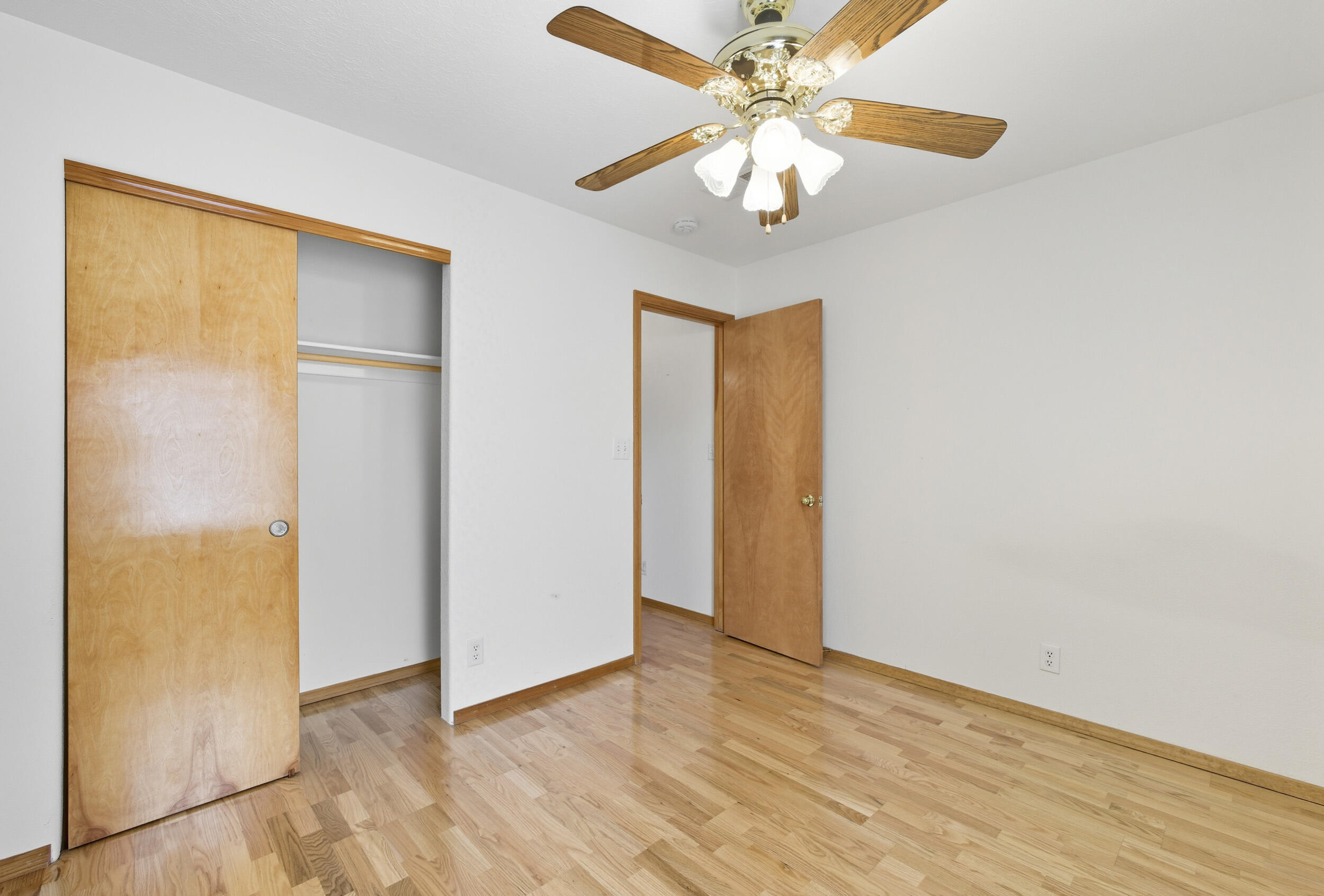 1666 LOS CERRITOS Road NW