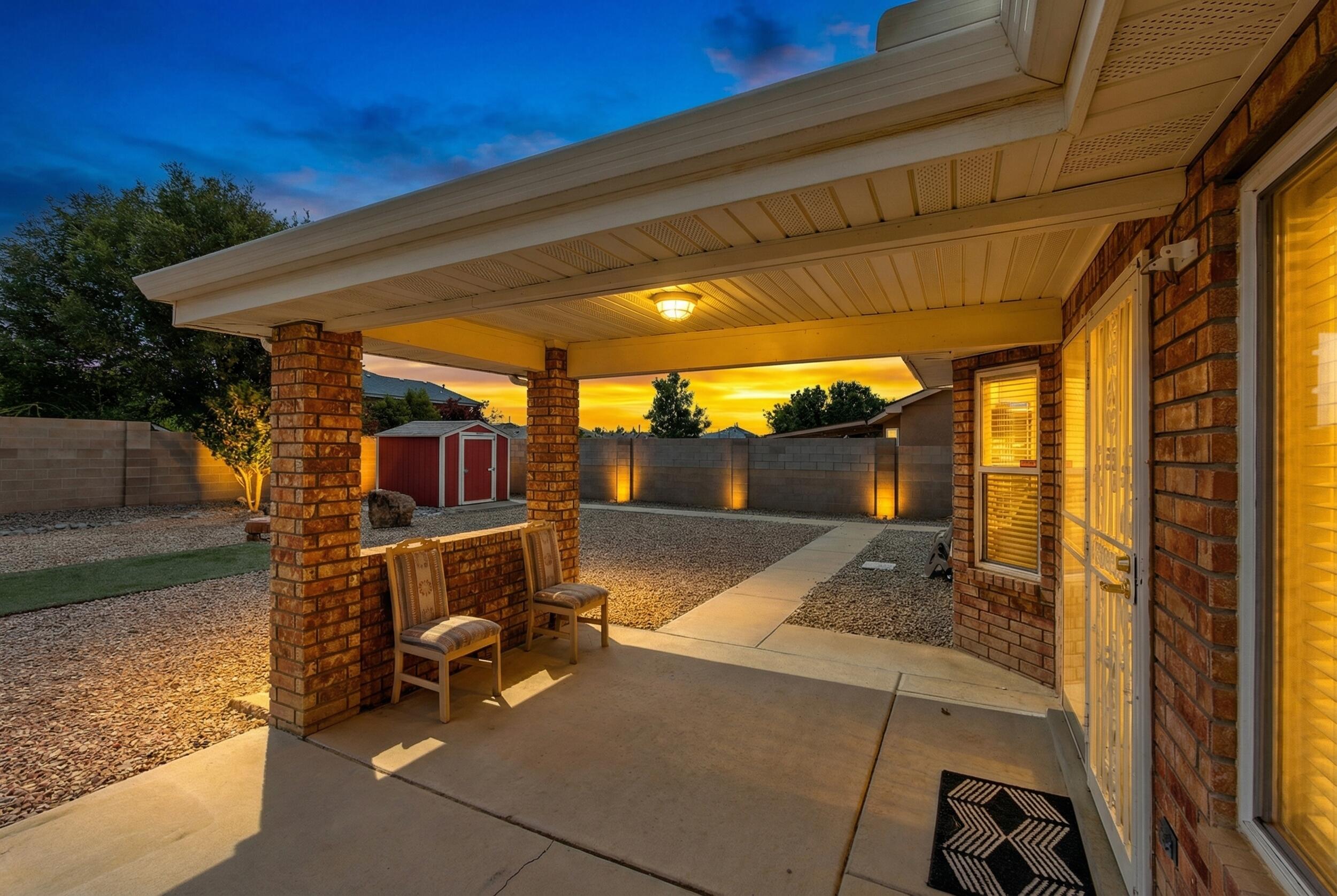 1666 LOS CERRITOS Road NW