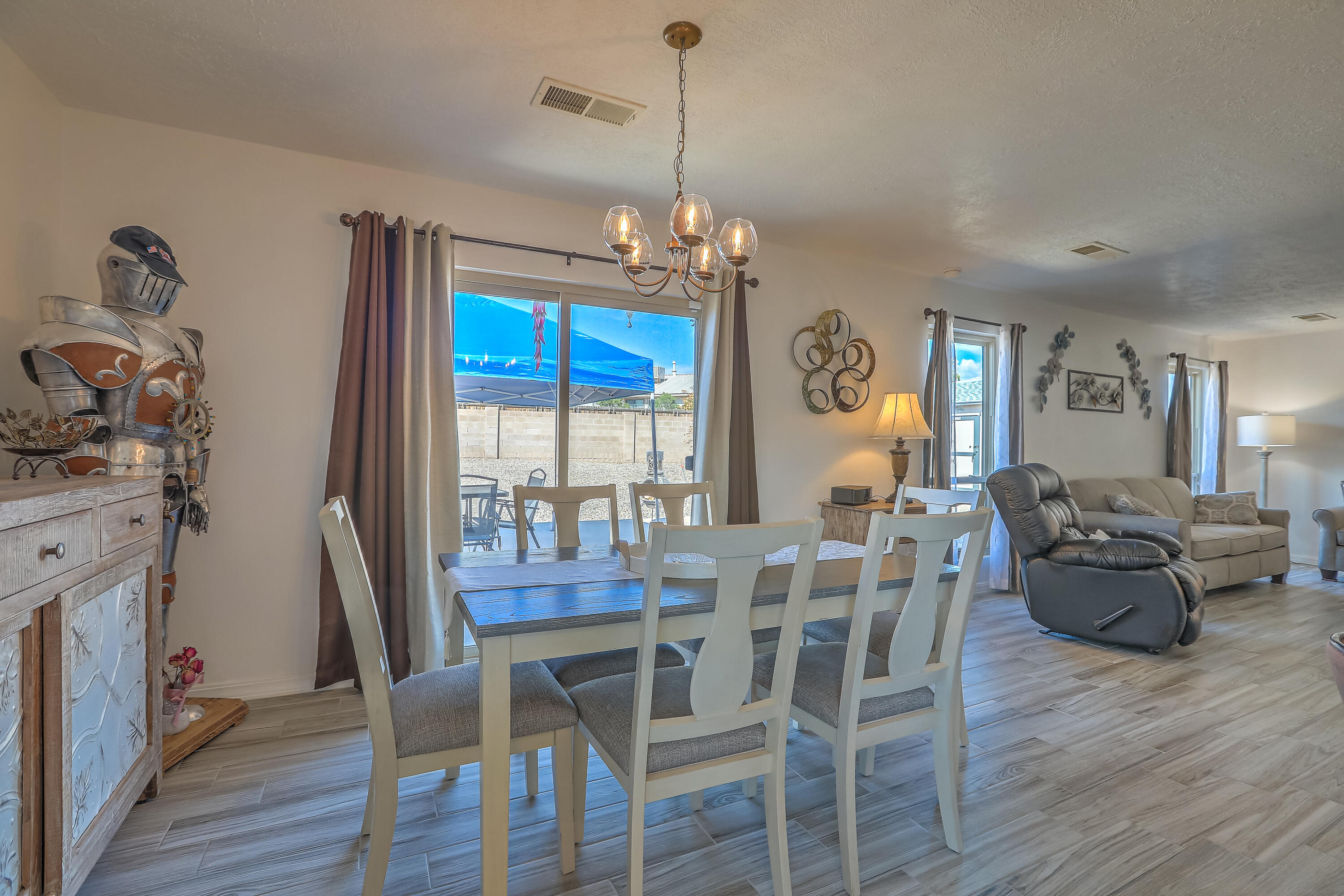 4405 PUMICE Drive NE