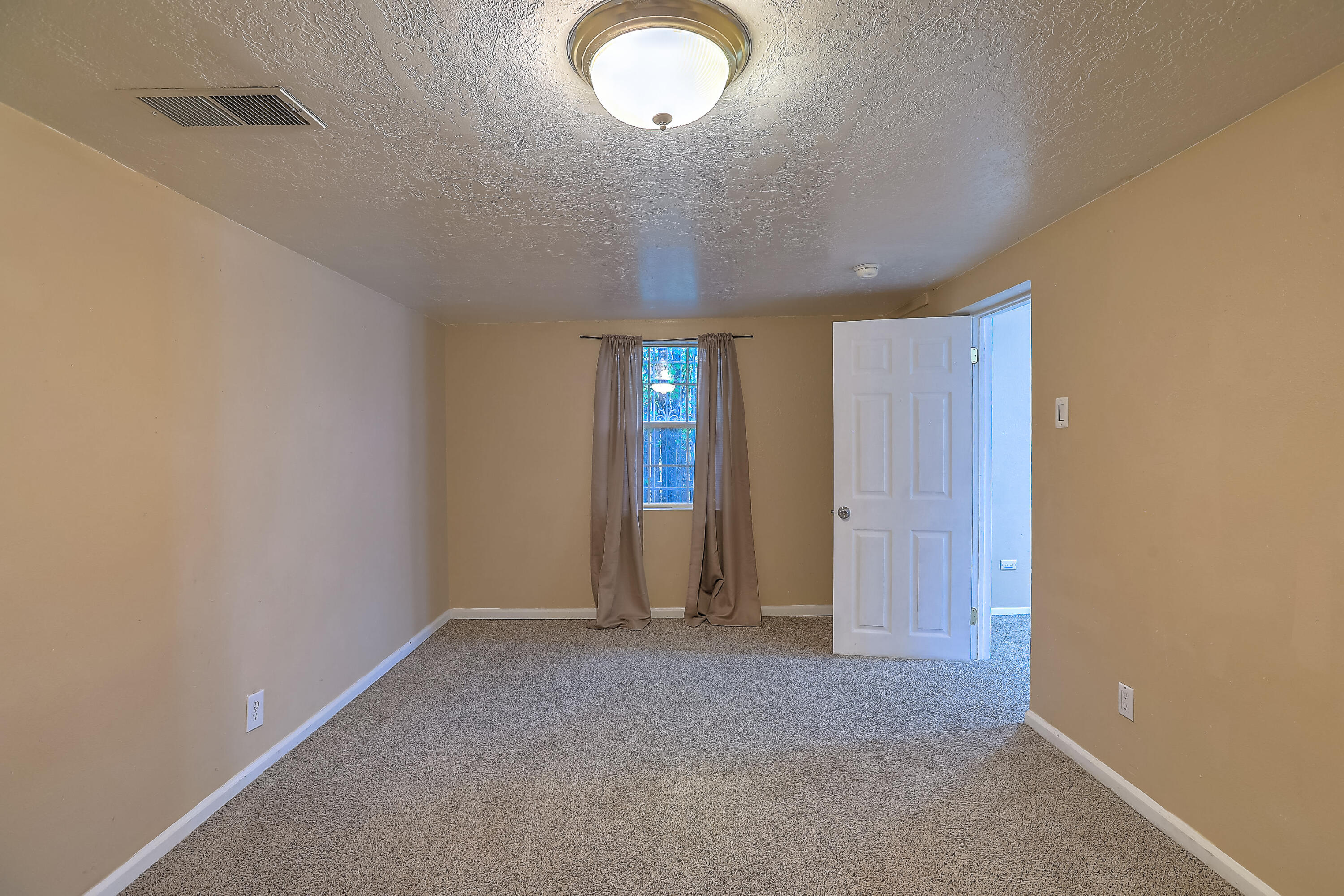 1312 San Andres Avenue NW